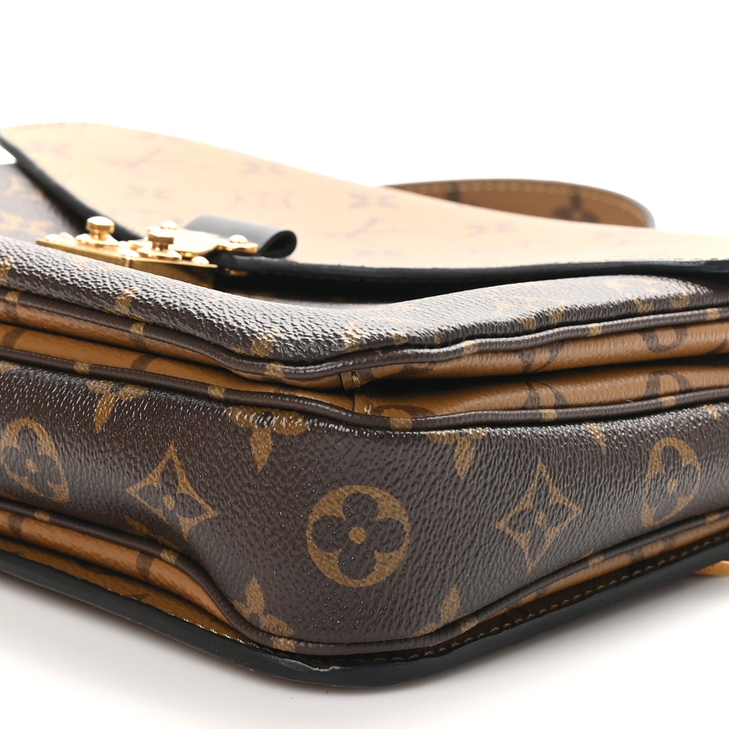 Reverse Monogram Pochette Metis