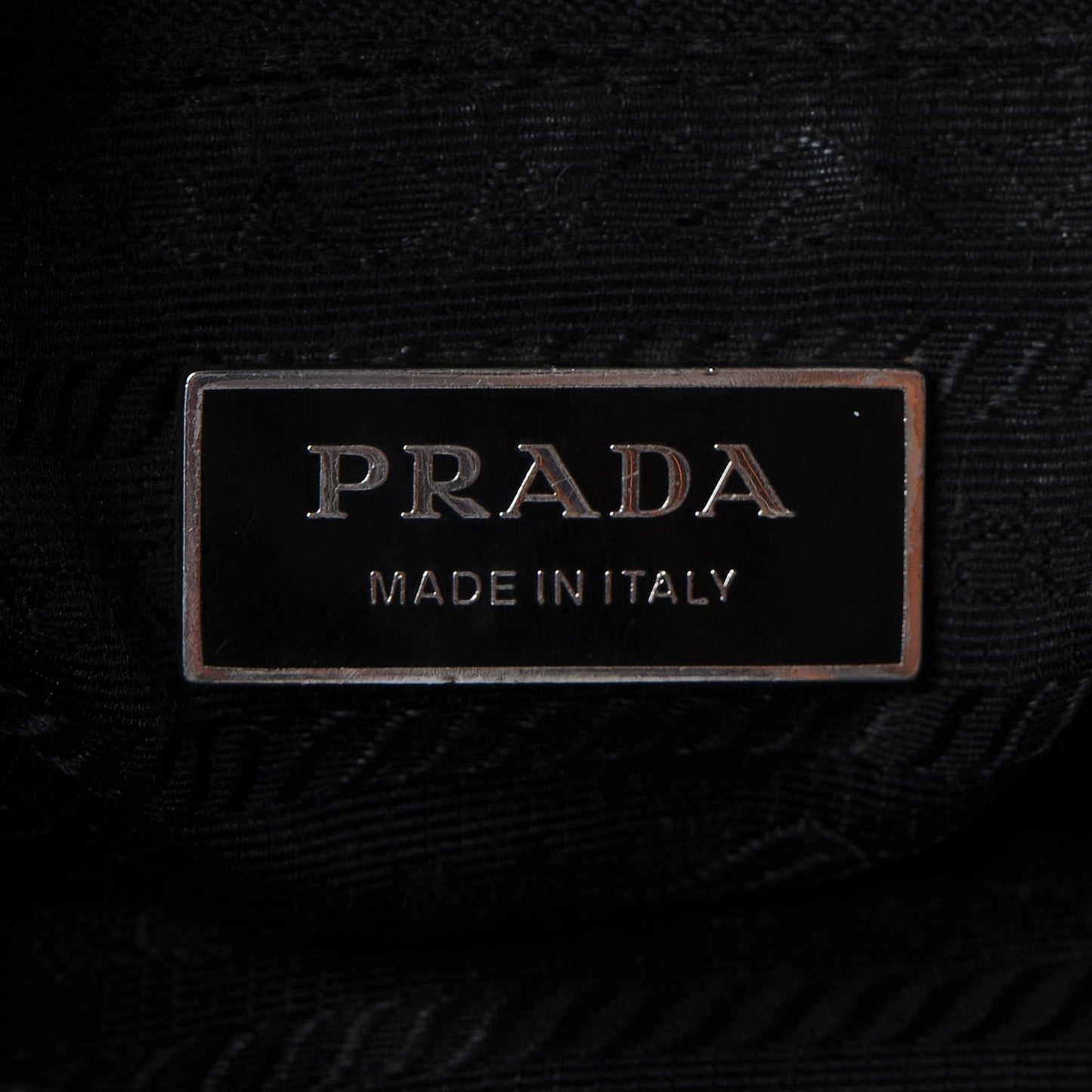 Vitello Daino Side Pocket Tote Black