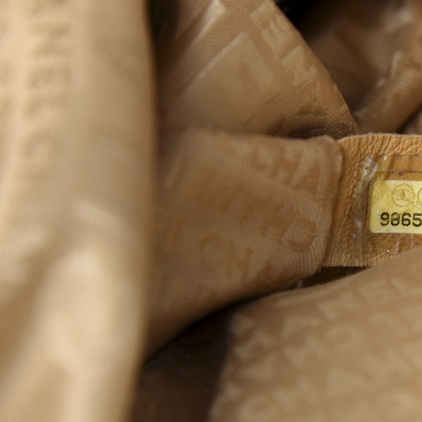 Lambskin Large Ultimate Soft Tote Beige