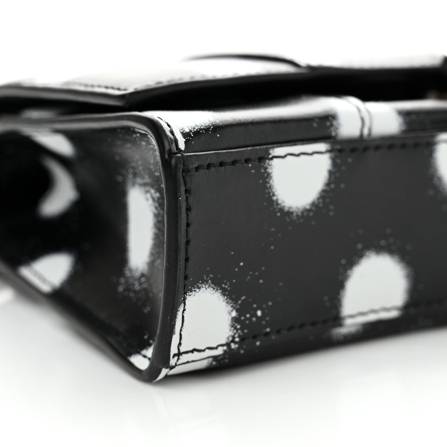 Shiny Box Calfskin Polka Dot Hourglass Chain Bag Black White