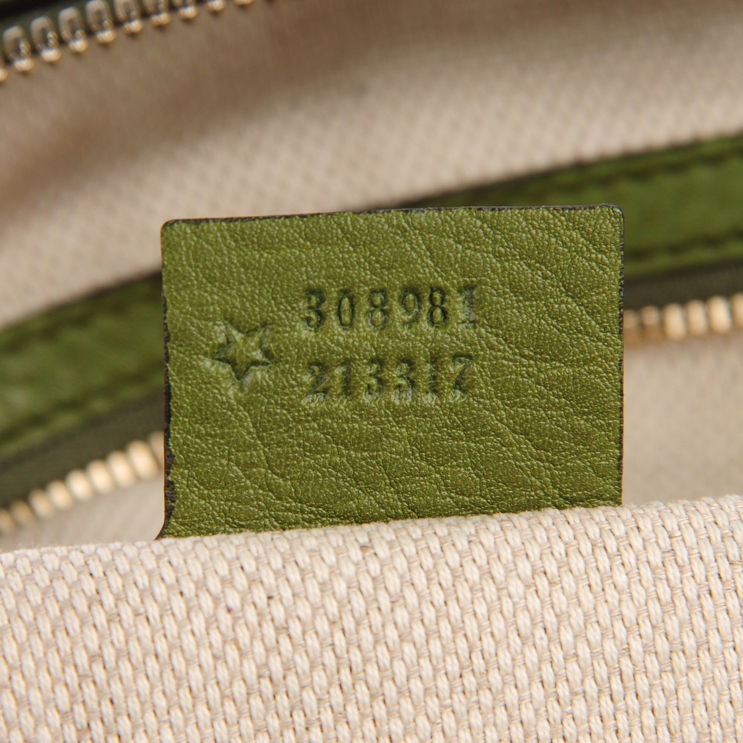 Gucci Pebbled Calfskin Medium Soho Chain Hobo Green 7 of 7