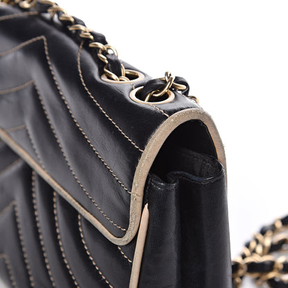 Chanel Lambskin Chevron Small Single Flap Bag Black Beige 15 of 16