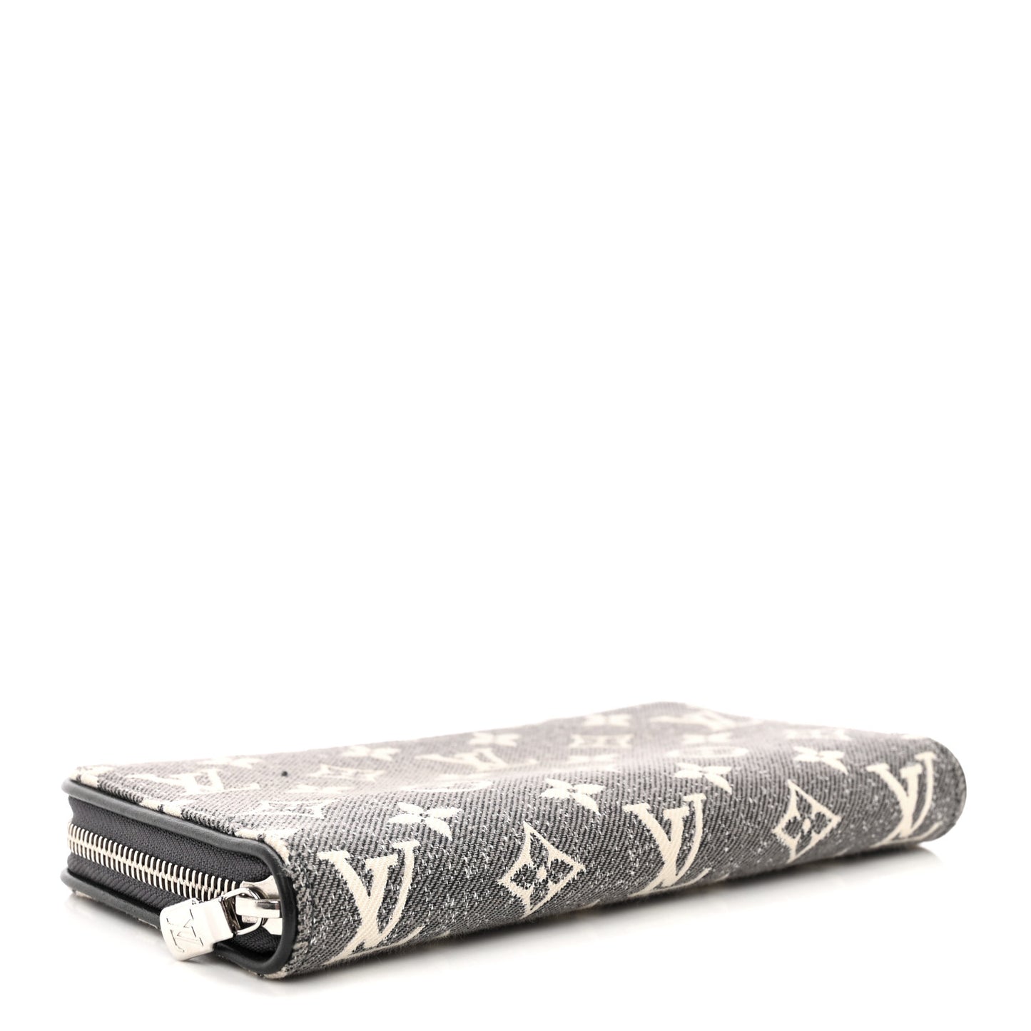 LOUIS VUITTON Denim Monogram Jacquard Zippy Wallet Grey