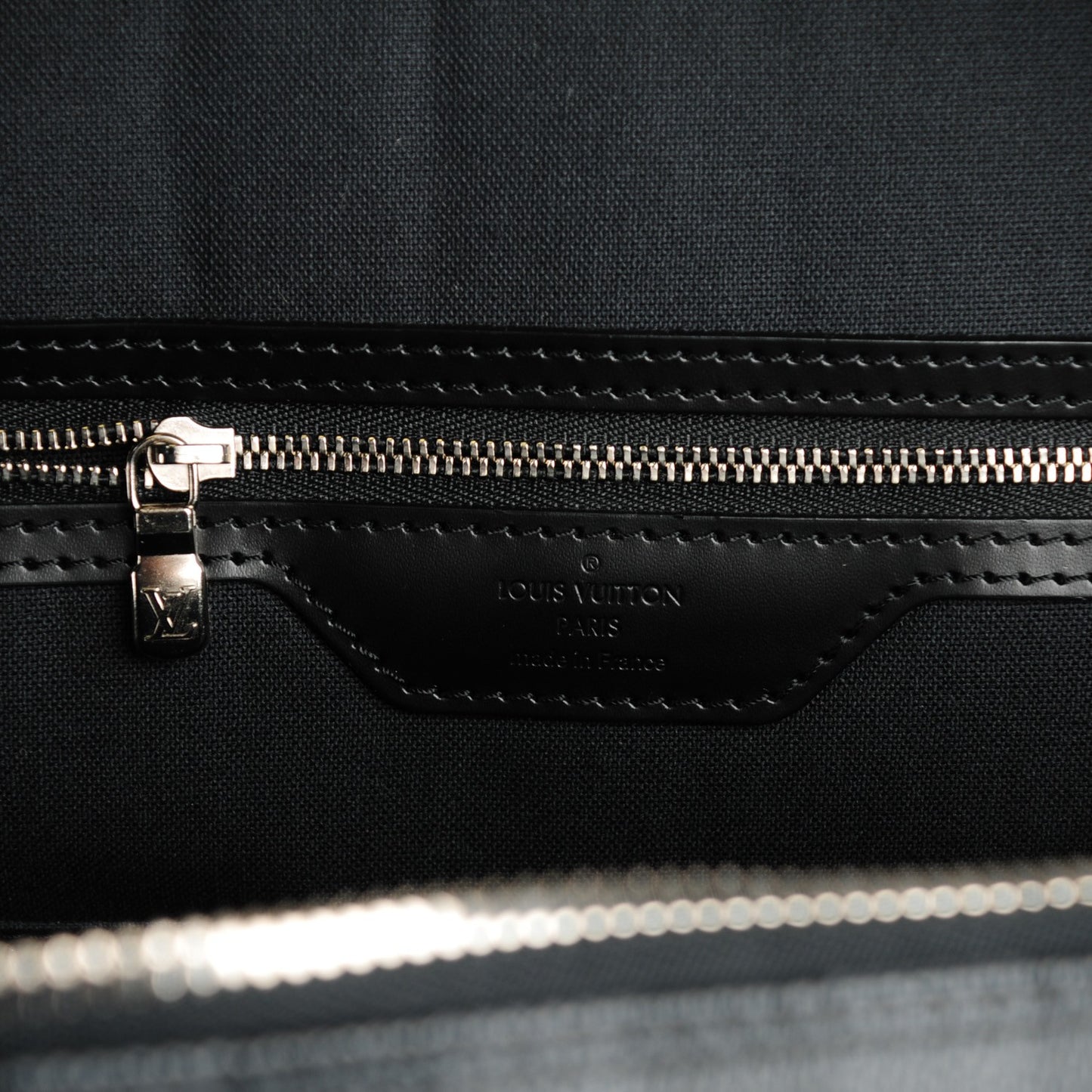 Damier Graphite Porte-Documents Voyage GM