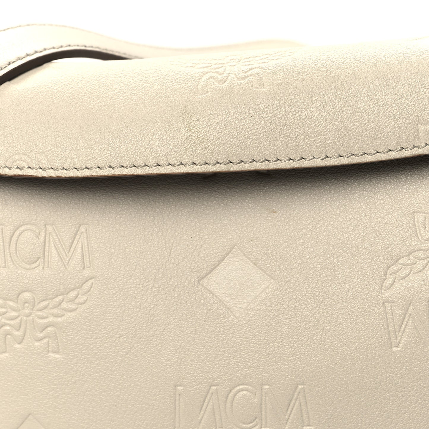 Calfskin Ottomar Small Aren Flap Hobo Oatmeal