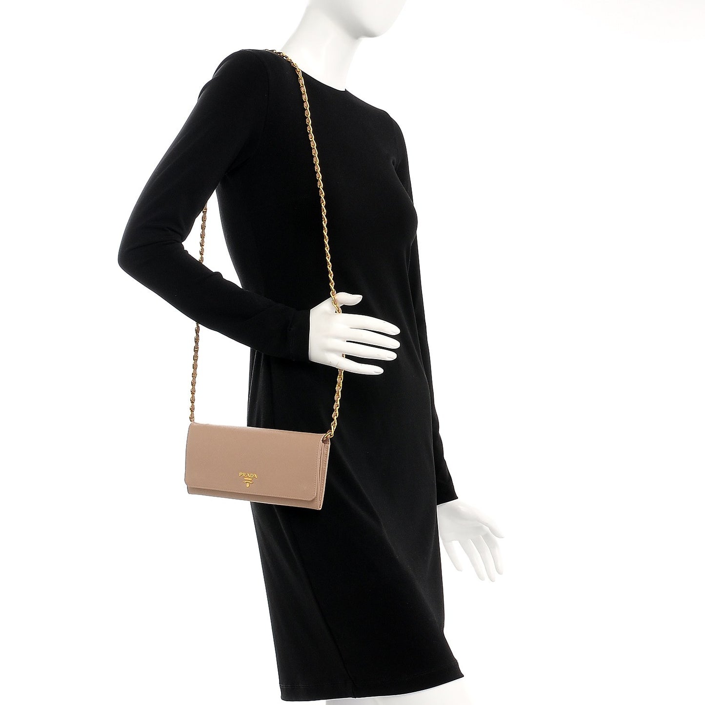 Saffiano Metal Oro Chain Wallet Cammeo