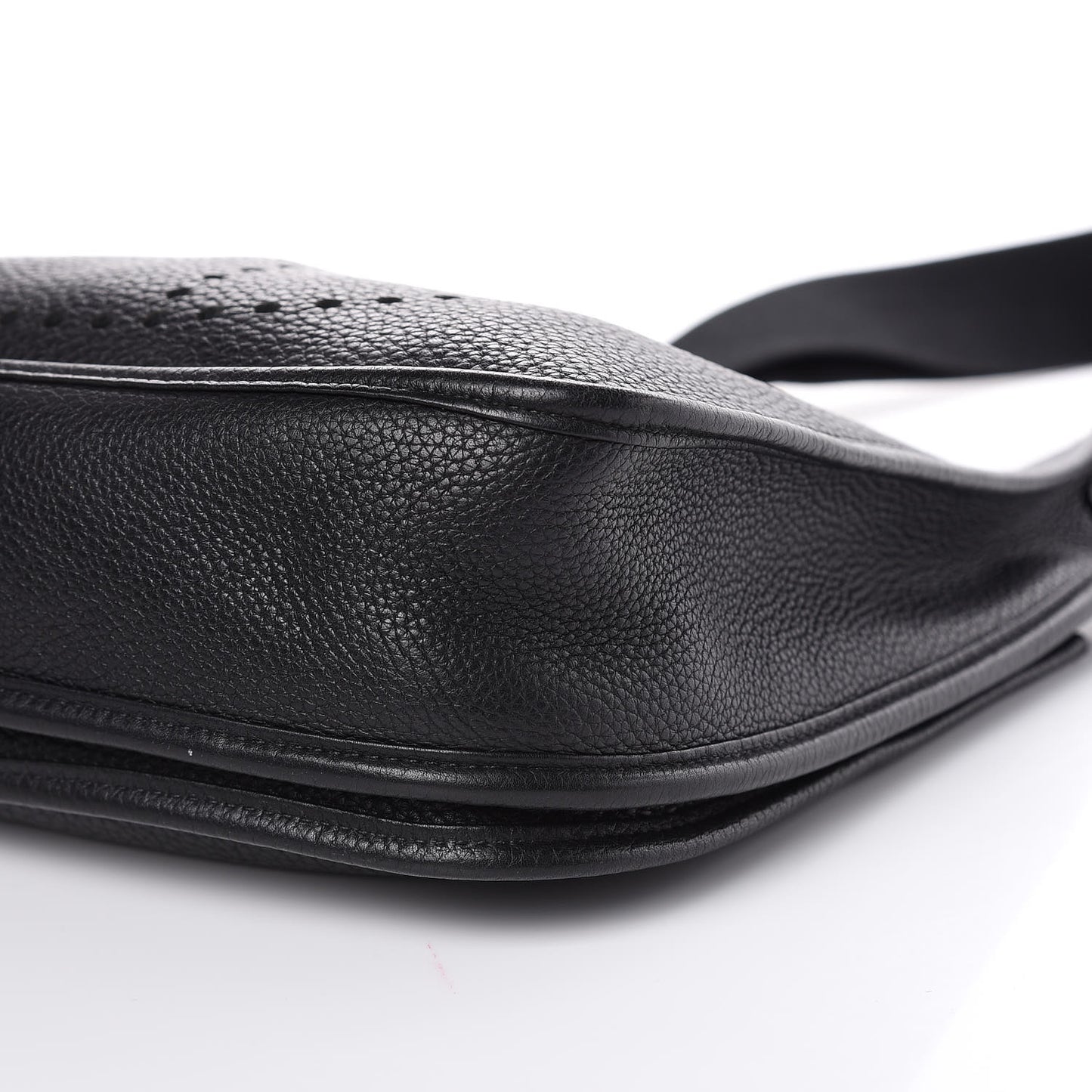 Taurillon Clemence Evelyne III PM Black