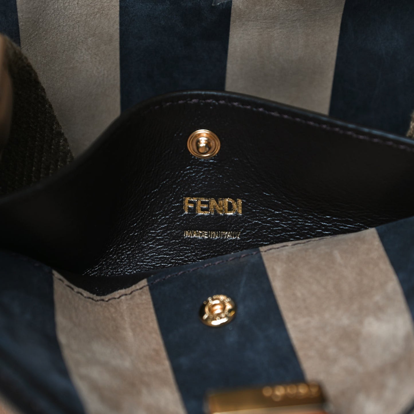 Vitello Seta Nabuk Pequin Medium Peekaboo X-Lite Cuoio Tabacco Moro