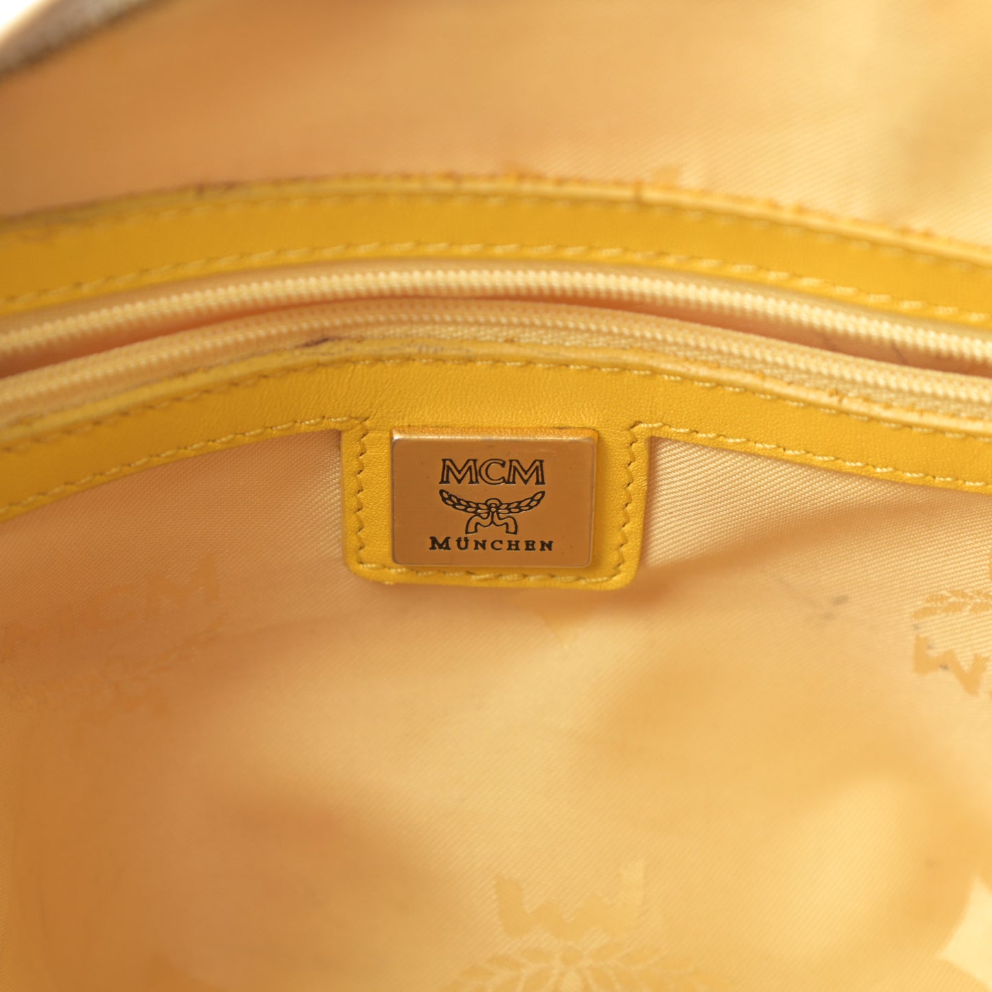 Visetos Satchel White Yellow