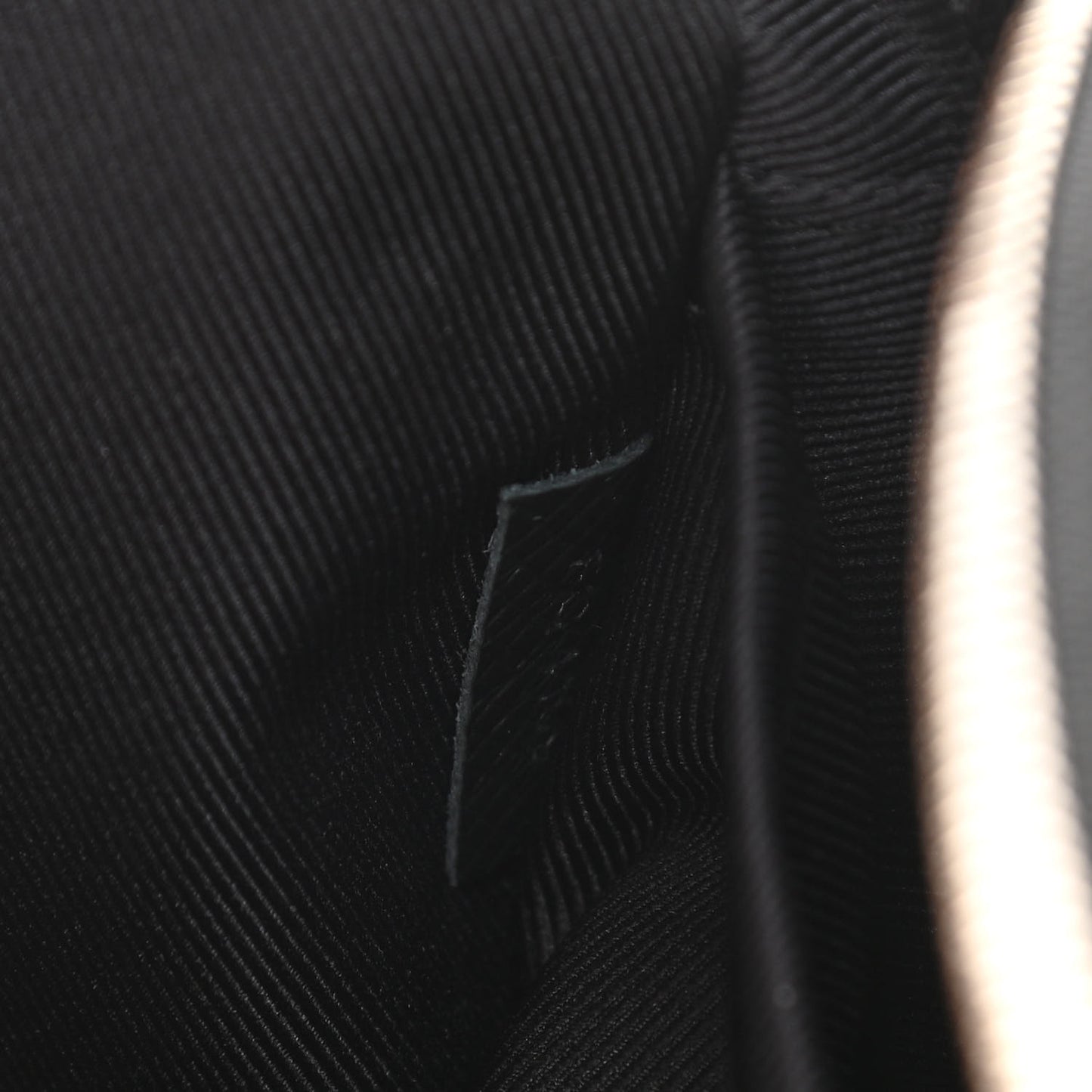 Taiga Monogram Eclipse Outdoor Messenger Black