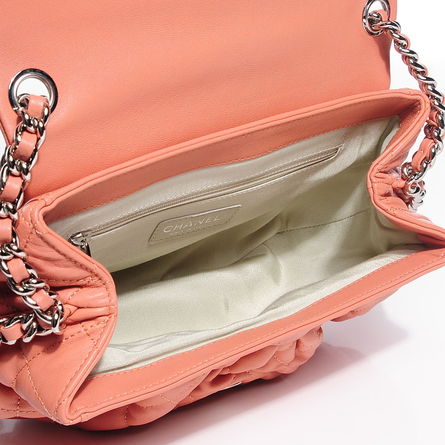 Washed Lambskin Quilted Medium Chain Around Messenger Pink