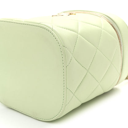 Chanel Lambskin Quilted Trendy Vanity Case Light Green 10 of 11