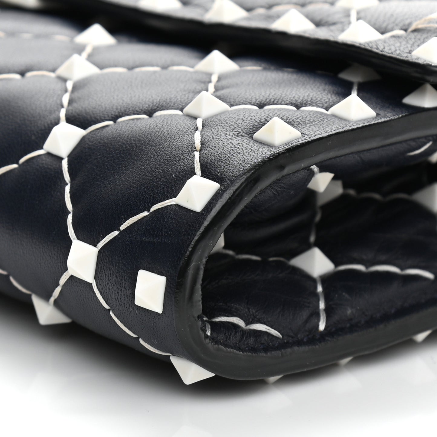 Lambskin Free Rockstud Spike Wallet On Chain Marine