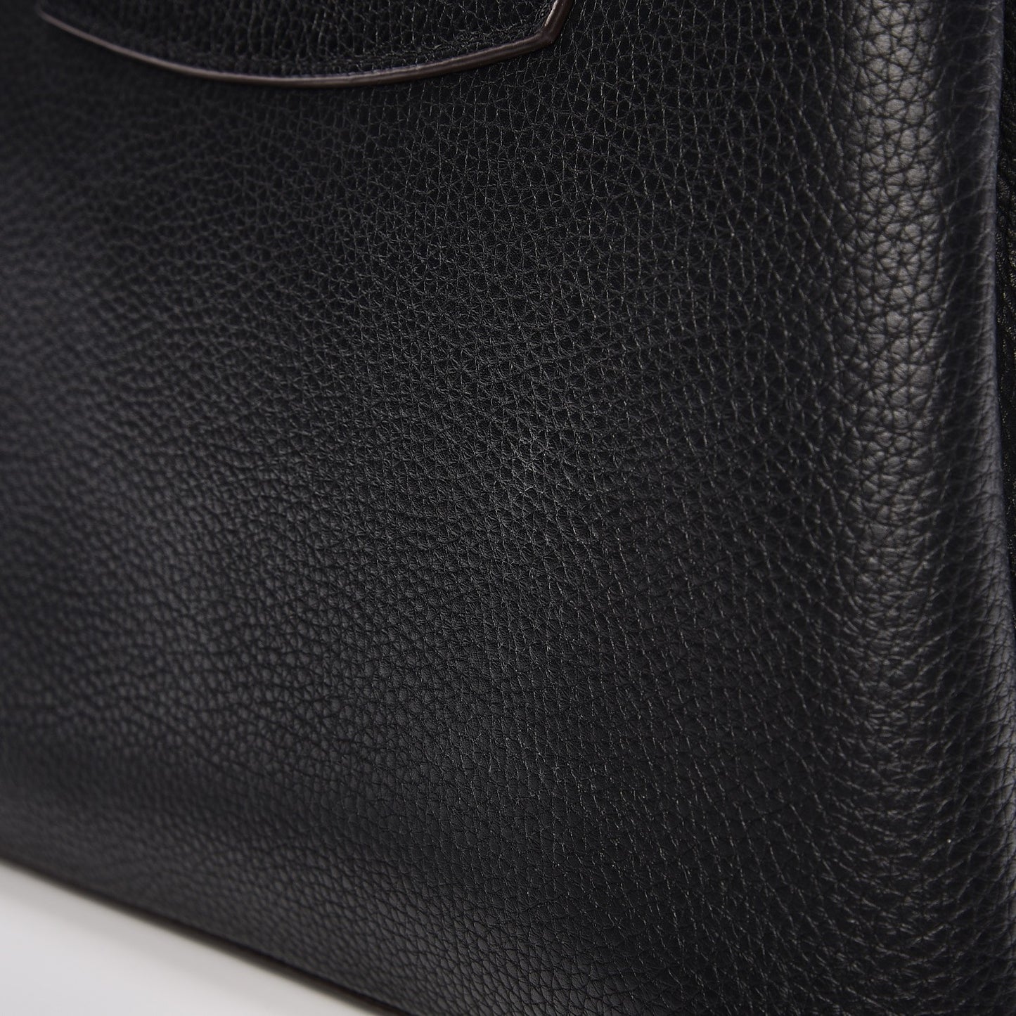 Taurillon Capucines PM Black