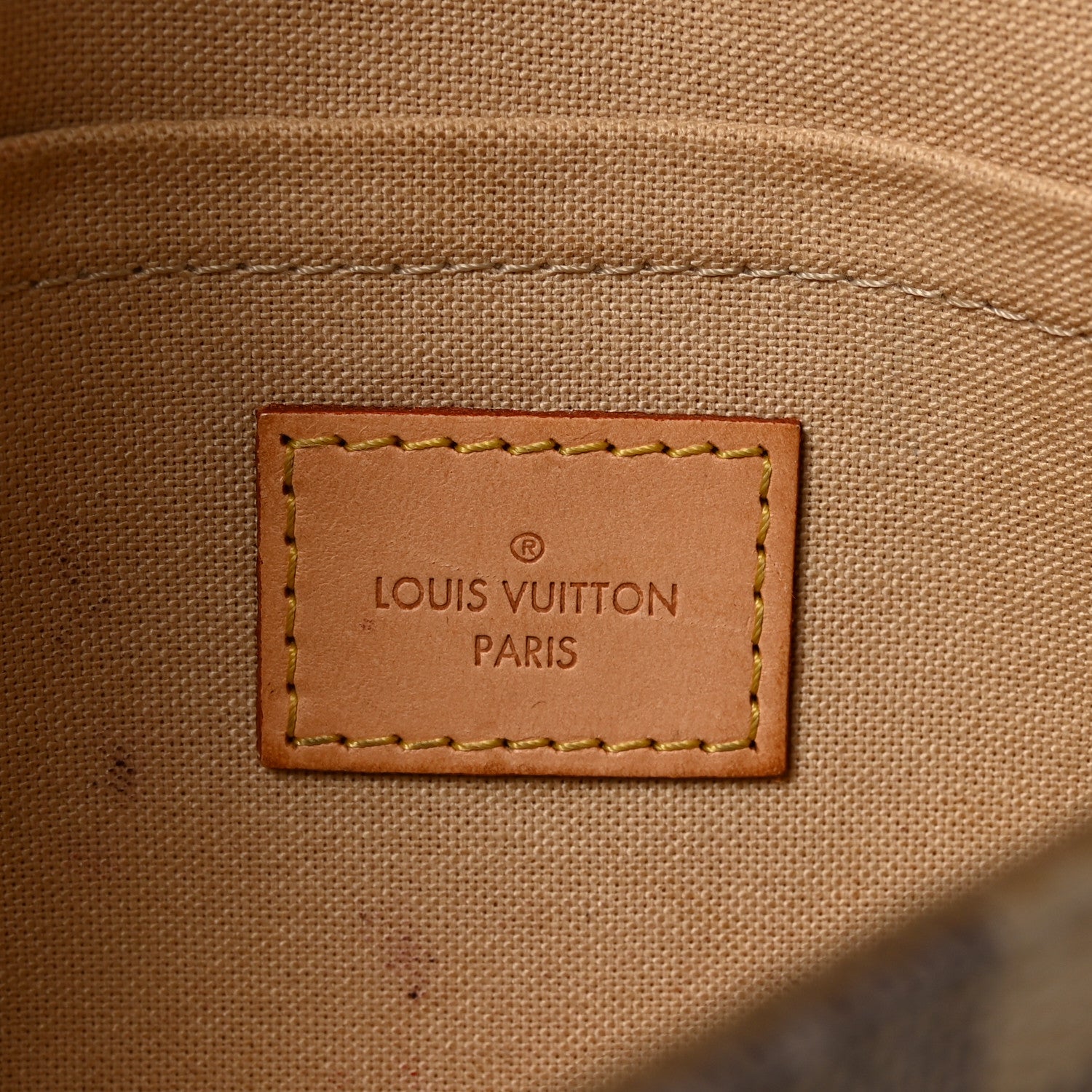Louis Vuitton Damier Azur Favorite PM 6 of 10