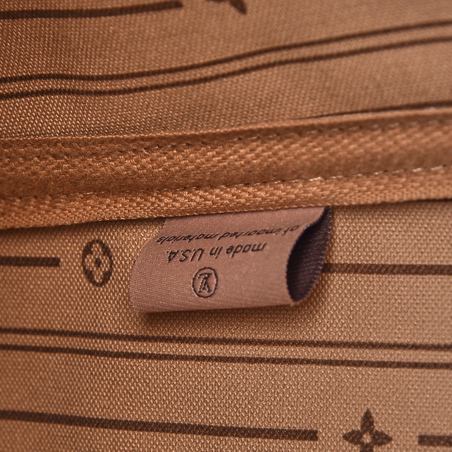 Louis Vuitton Monogram Neverfull MM 7 of 11