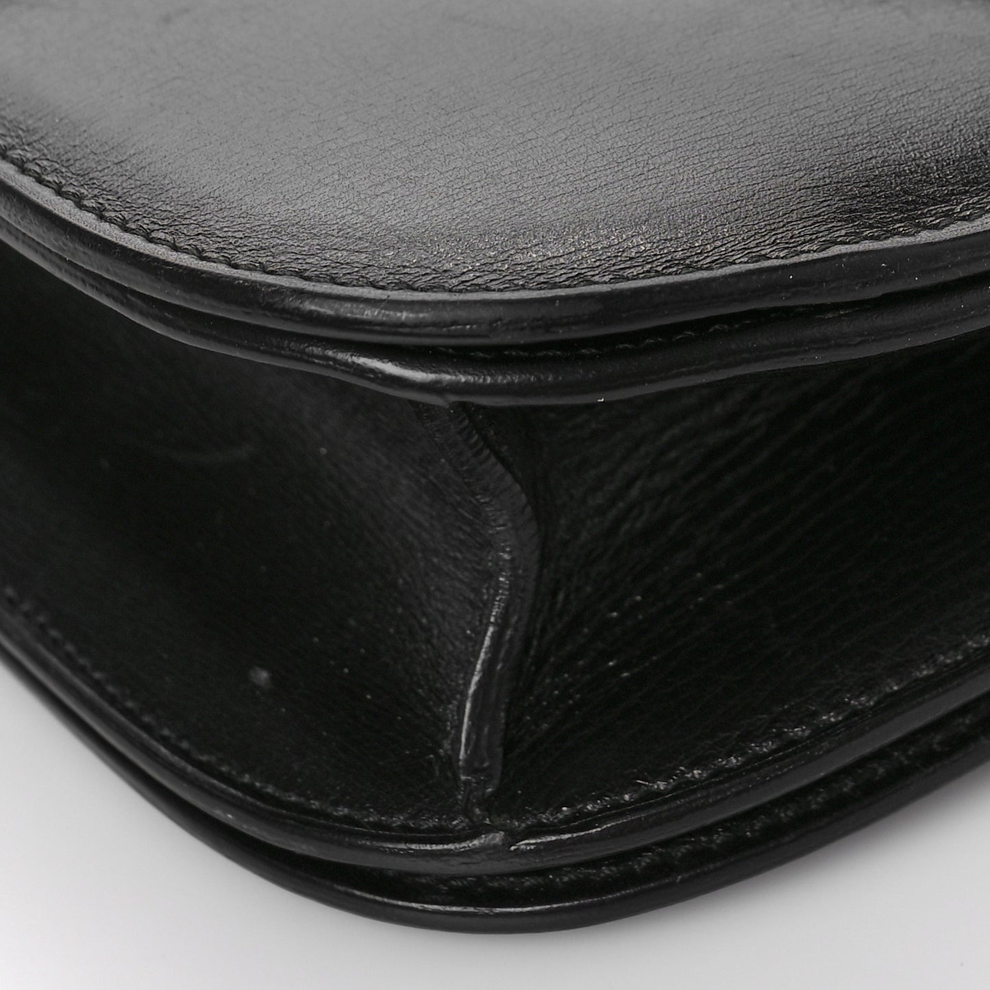 Box Calfskin Medium Classic Box Flap Bag Black