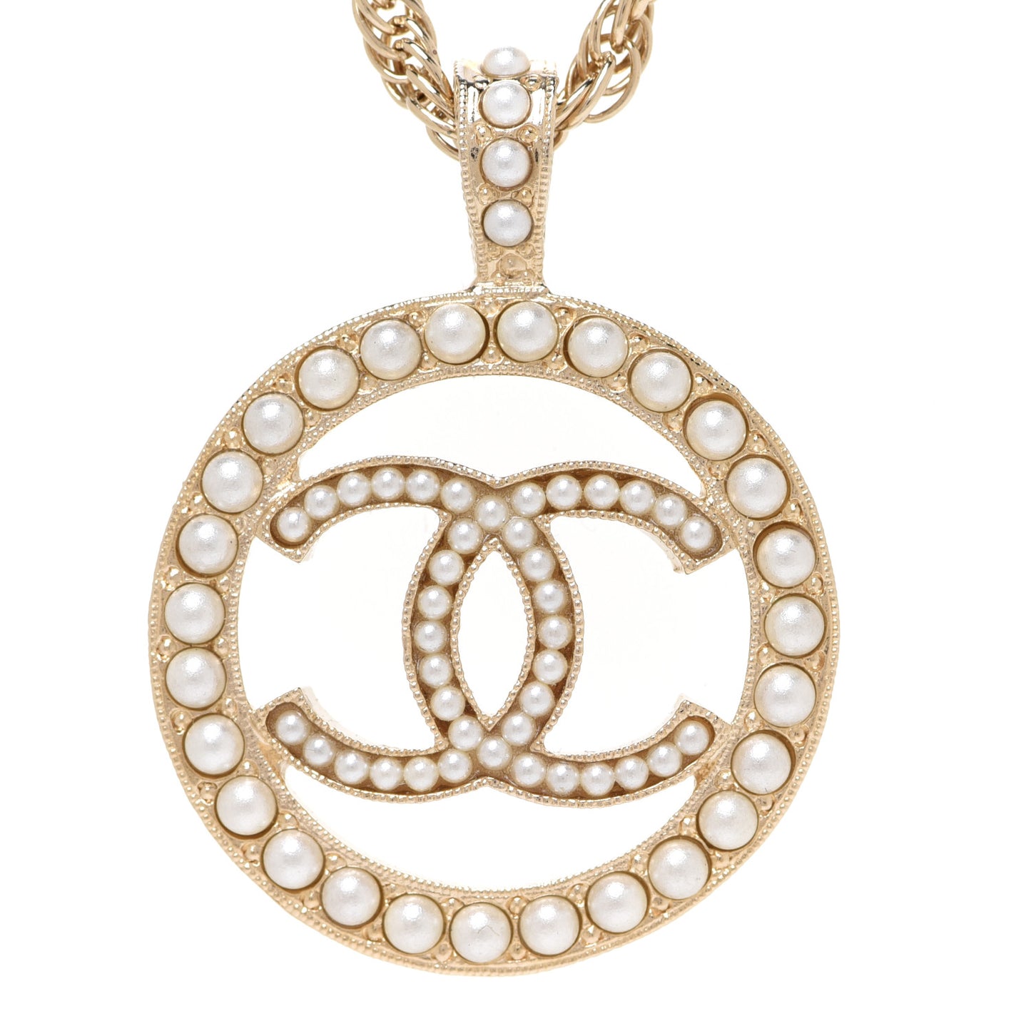 Pearl CC Round Pendant Necklace Gold