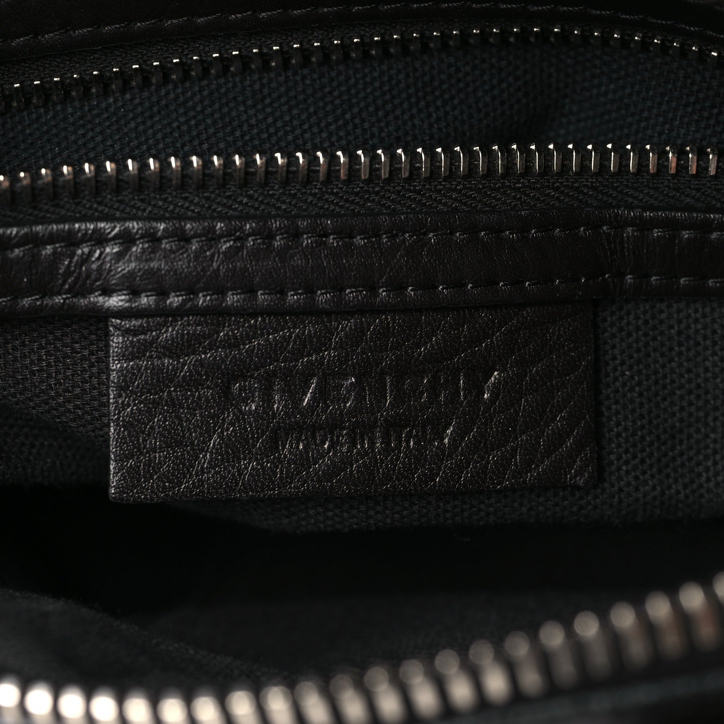 Waxed Calfskin Micro Nightingale Black