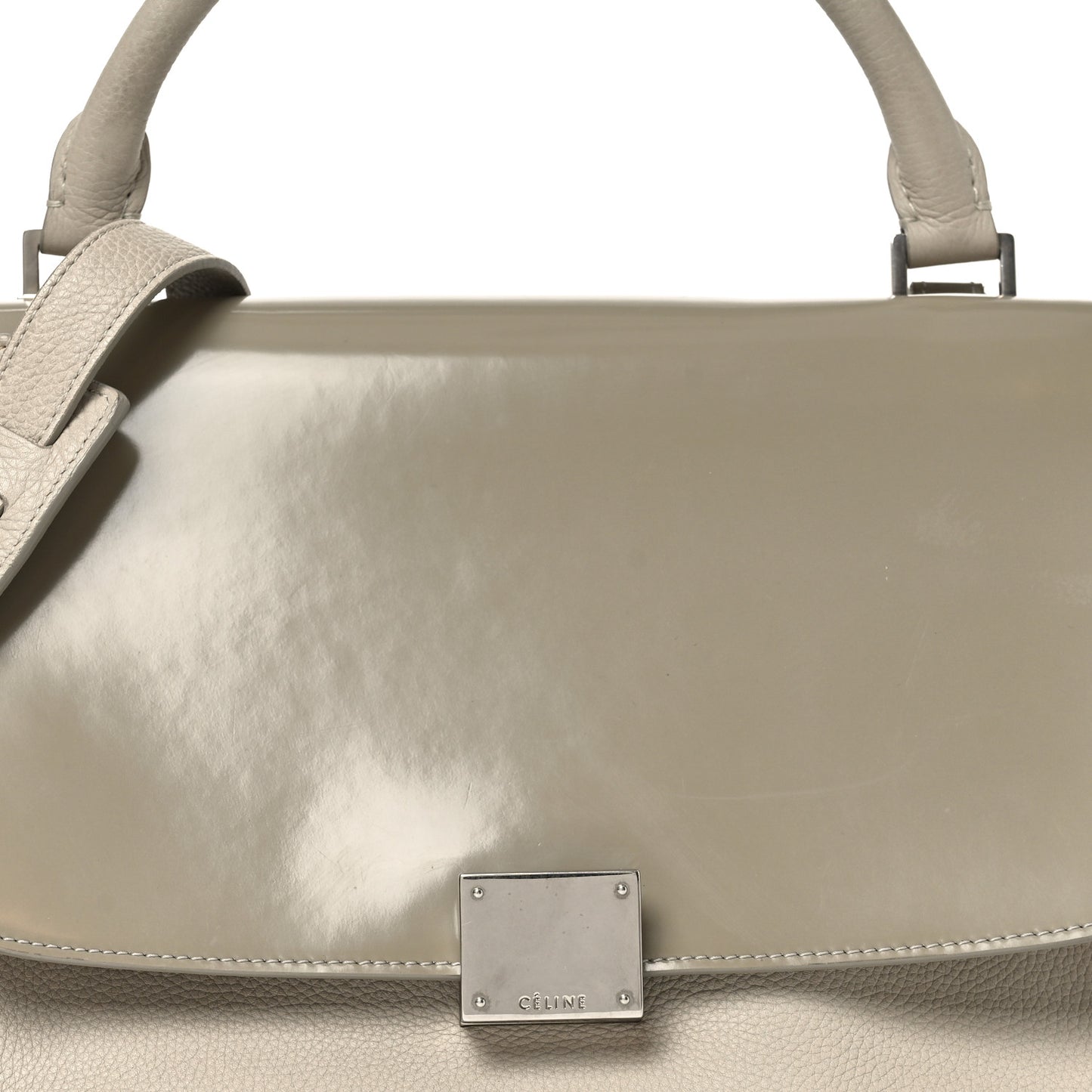 Spazzolato Calfskin Nubuck Small Trapeze Quartz
