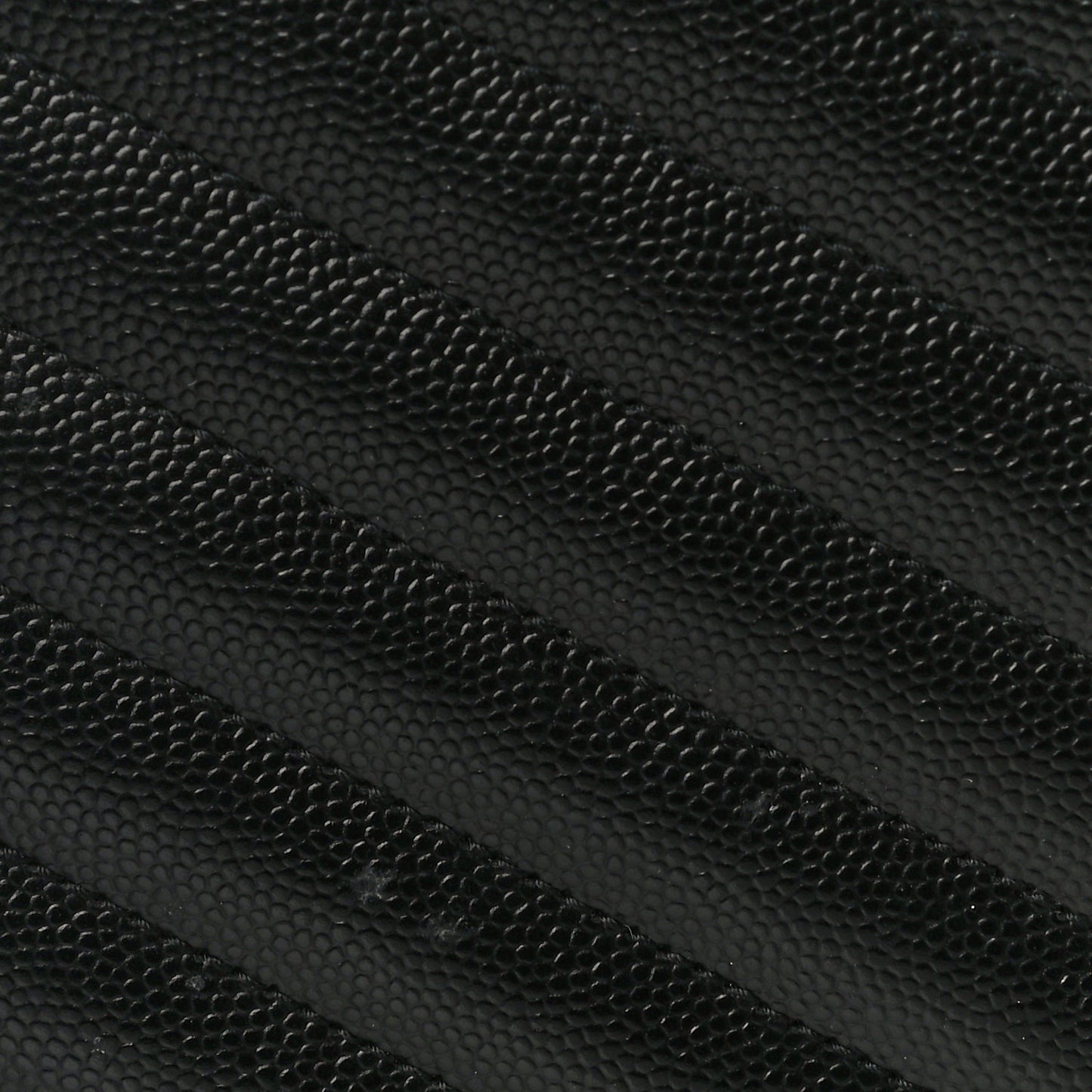 Grain De Poudre Matelasse Chevron Monogram Chain Wallet Black