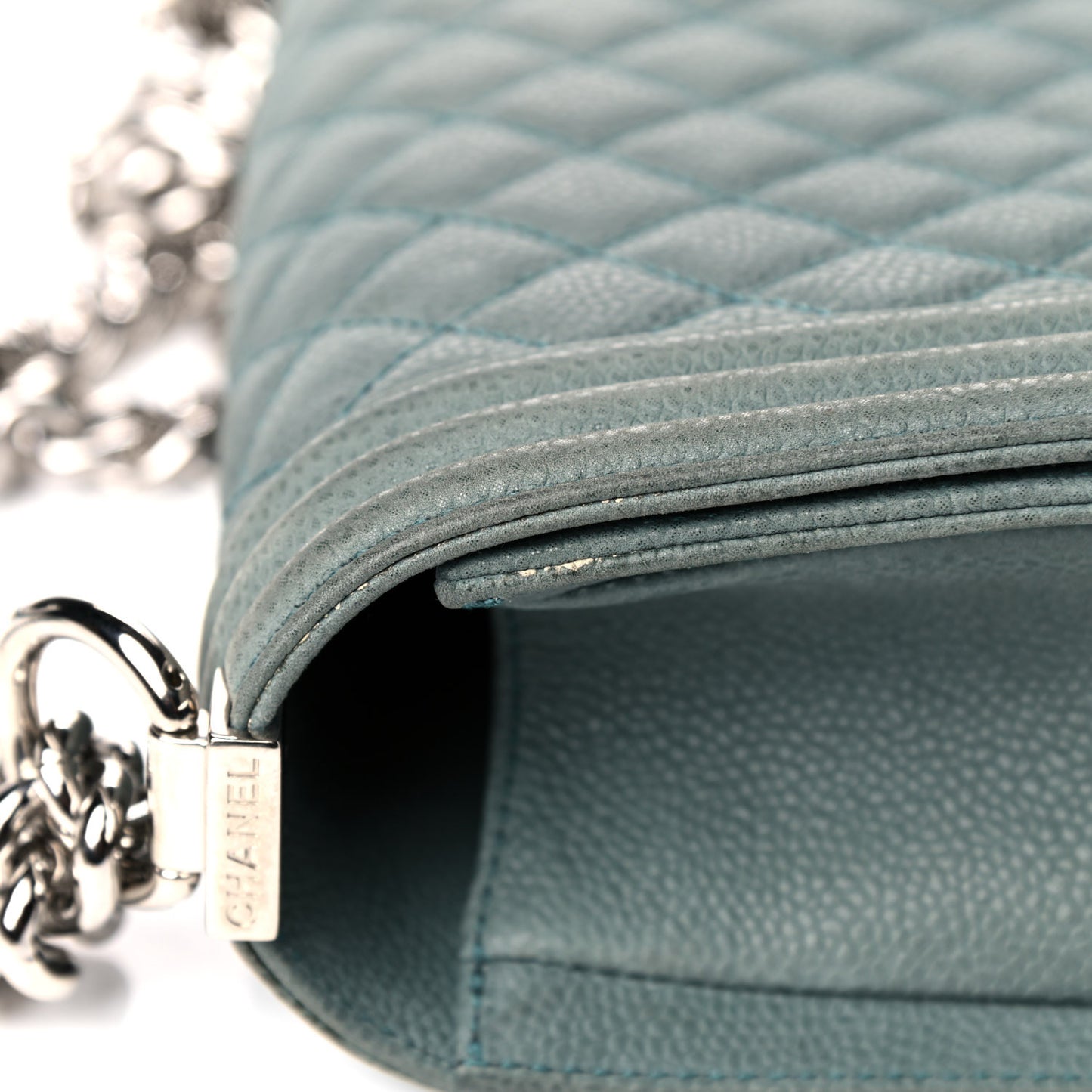 Caviar Quilted Medium Boy Flap Vert Fonce