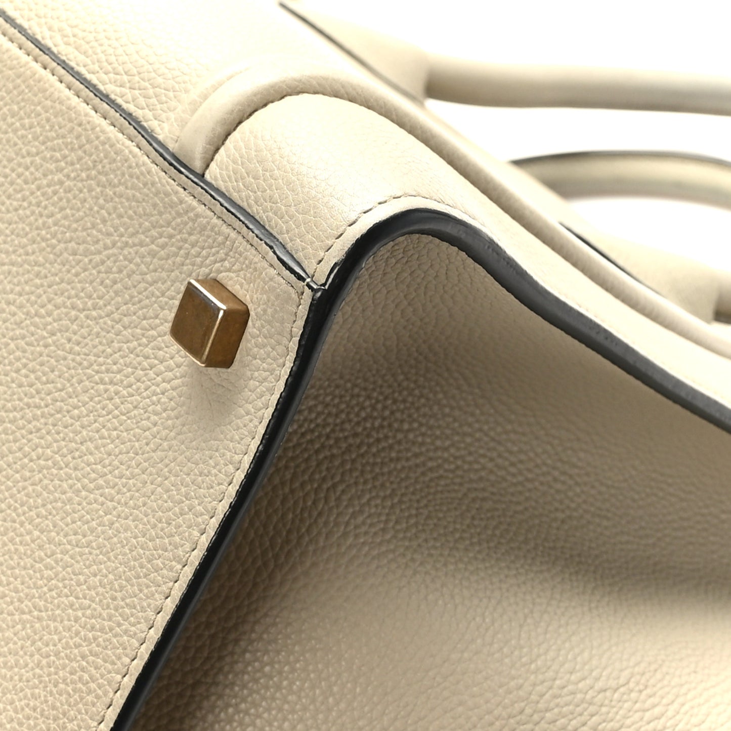 Grained Calfskin Medium Phantom Luggage Taupe