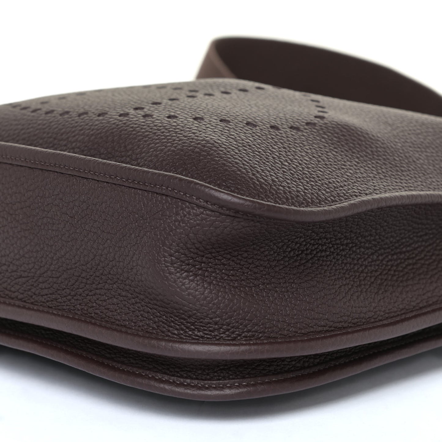 Taurillon Clemence Evelyne III PM Chocolate