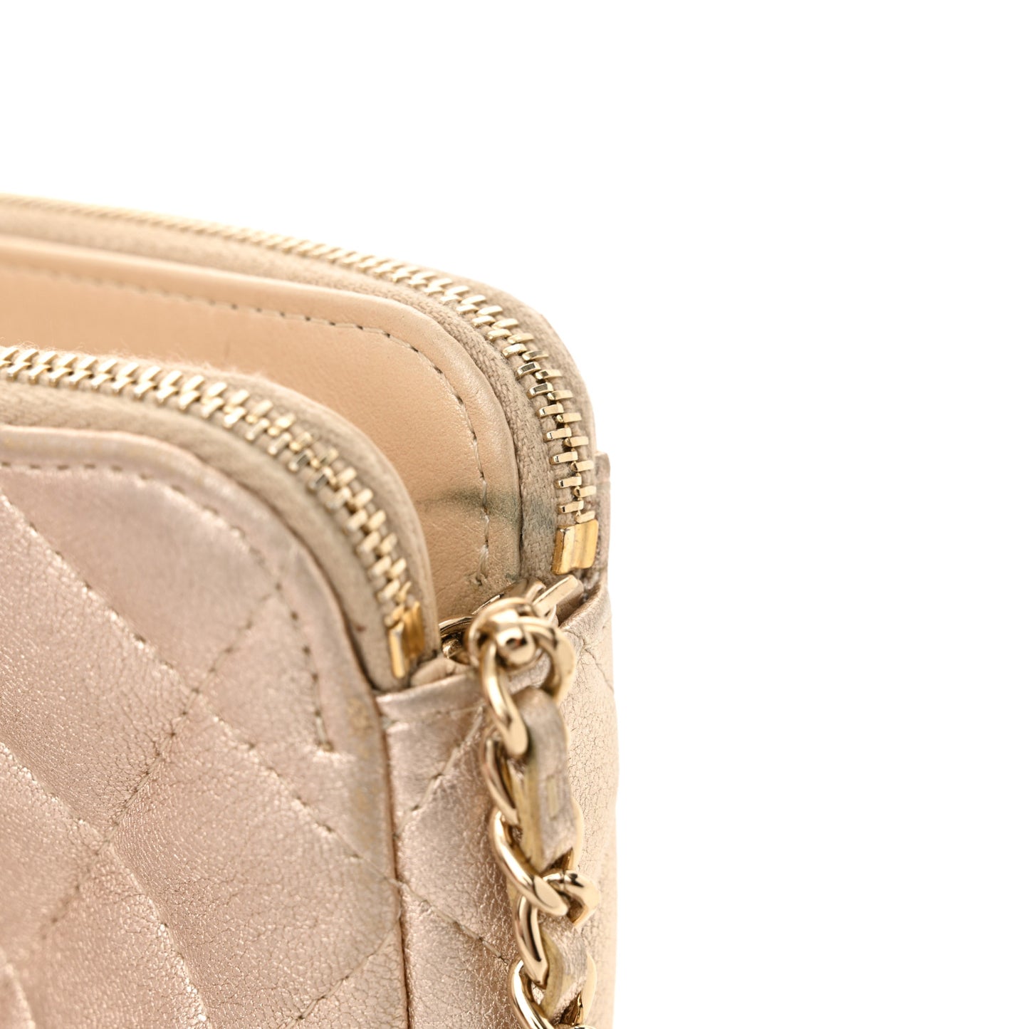 Metallic Lambskin Quilted Small Clutch With Chain Gold
