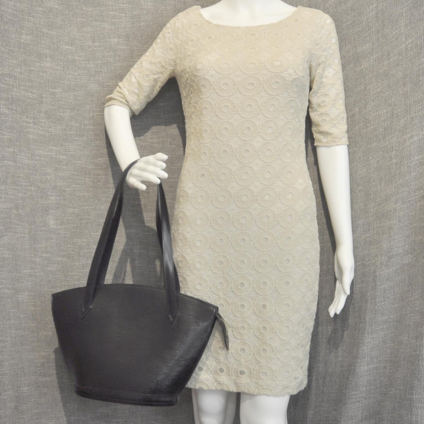 Epi Saint Jacques PM Long Straps Black