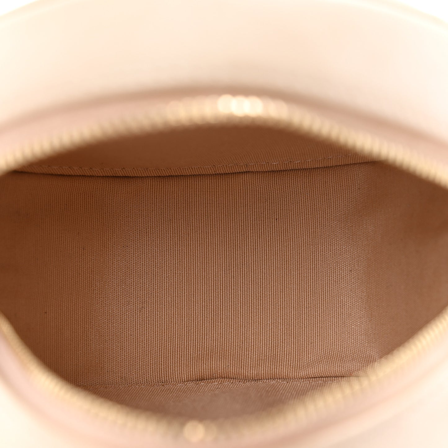 Iridescent Lambskin Quilted Pearl Round Clutch With Chain Light Beige