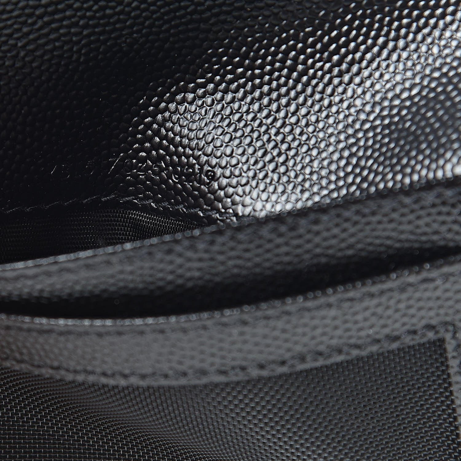 Saint Laurent Grain De Poudre Matelasse Chevron Monogram Zipped Card Case Black 7 of 8