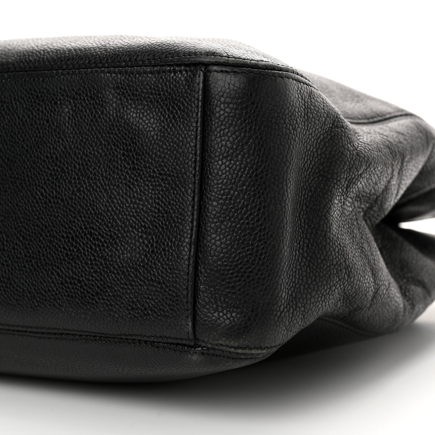 Caviar Weekender Bag Black