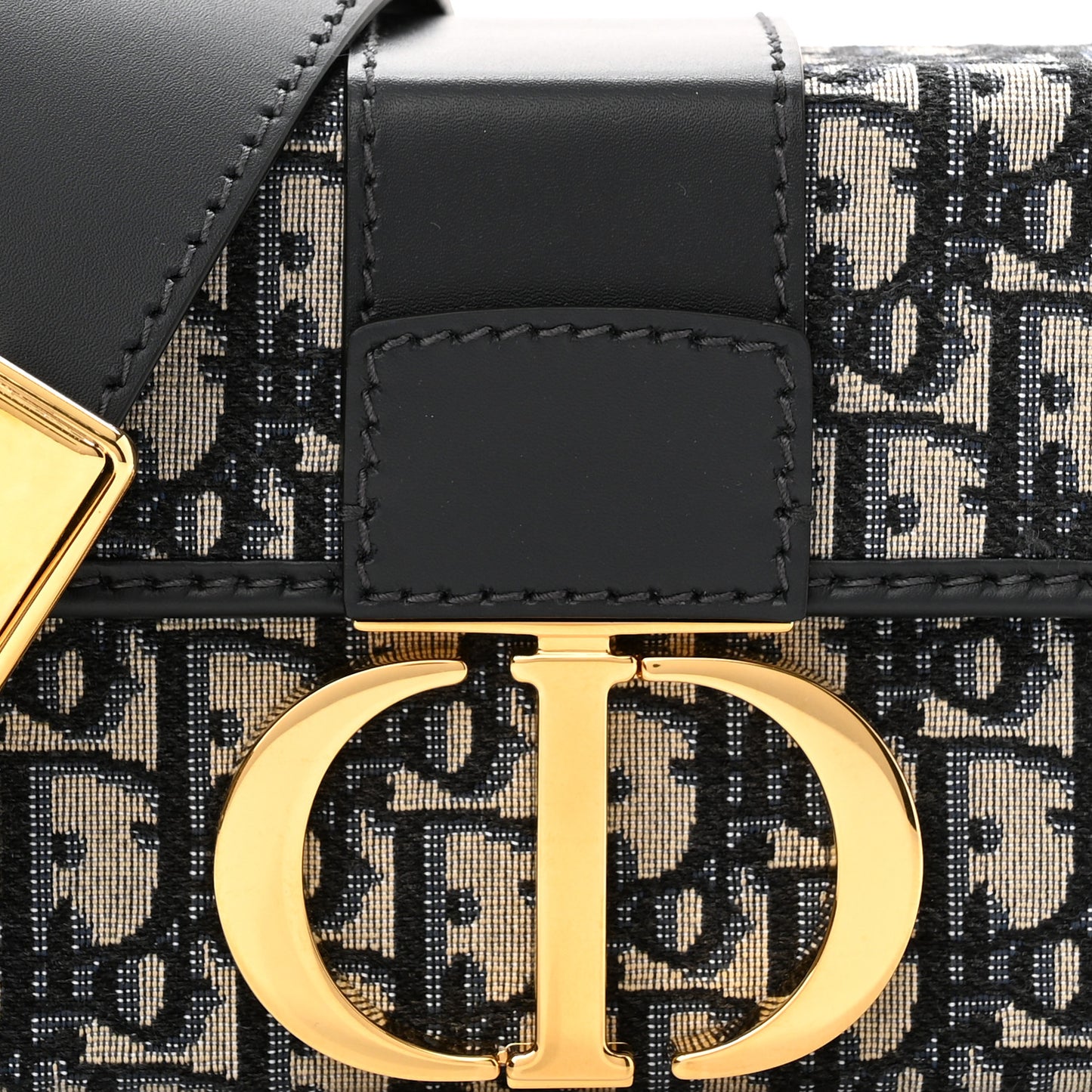Oblique 30 Montaigne Box Bag Blue