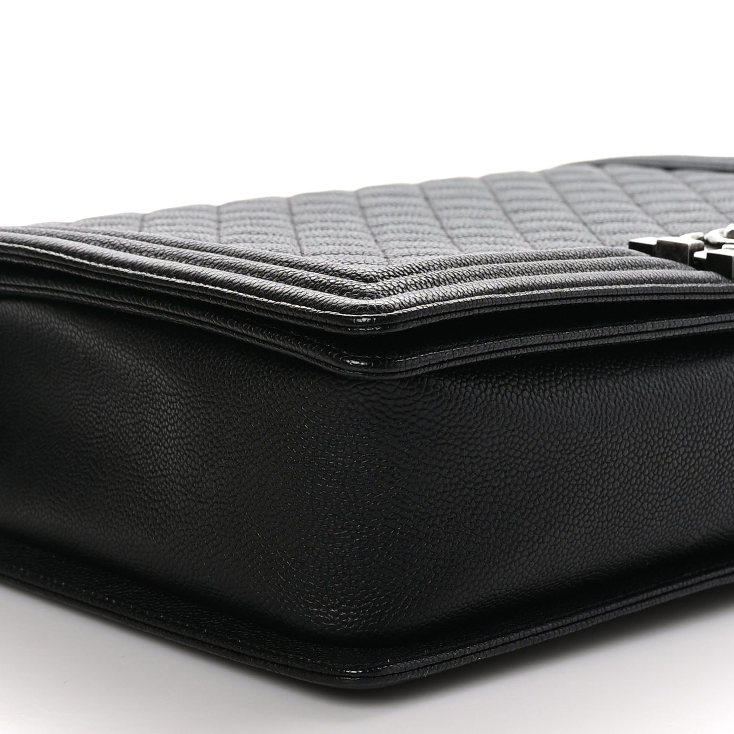 Caviar Quilted Large Boy Flap Black
