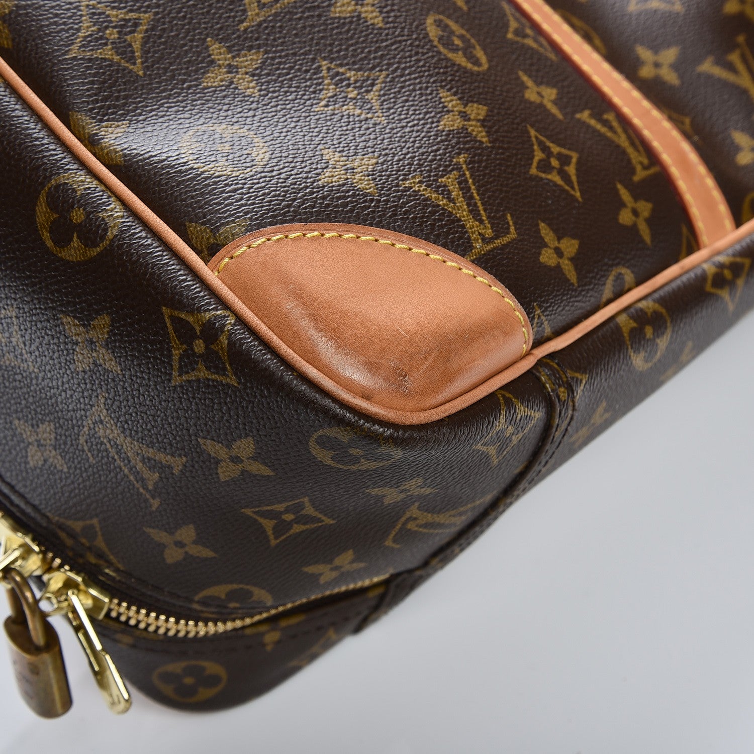 Louis Vuitton Monogram Sirius 45 13 of 14