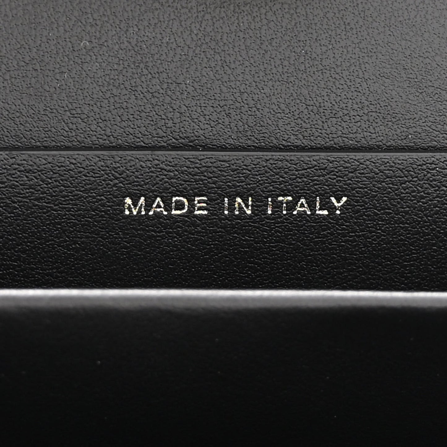 Glazed Goatskin Quilted Small Box With Chain Black