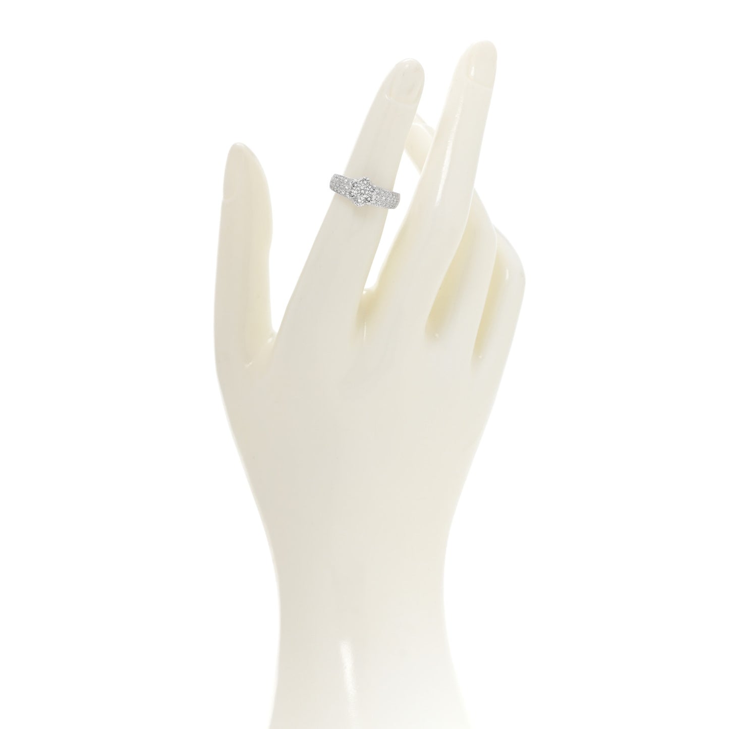 18K White Gold Diamond Fleurette Three-Row Ring 49 5