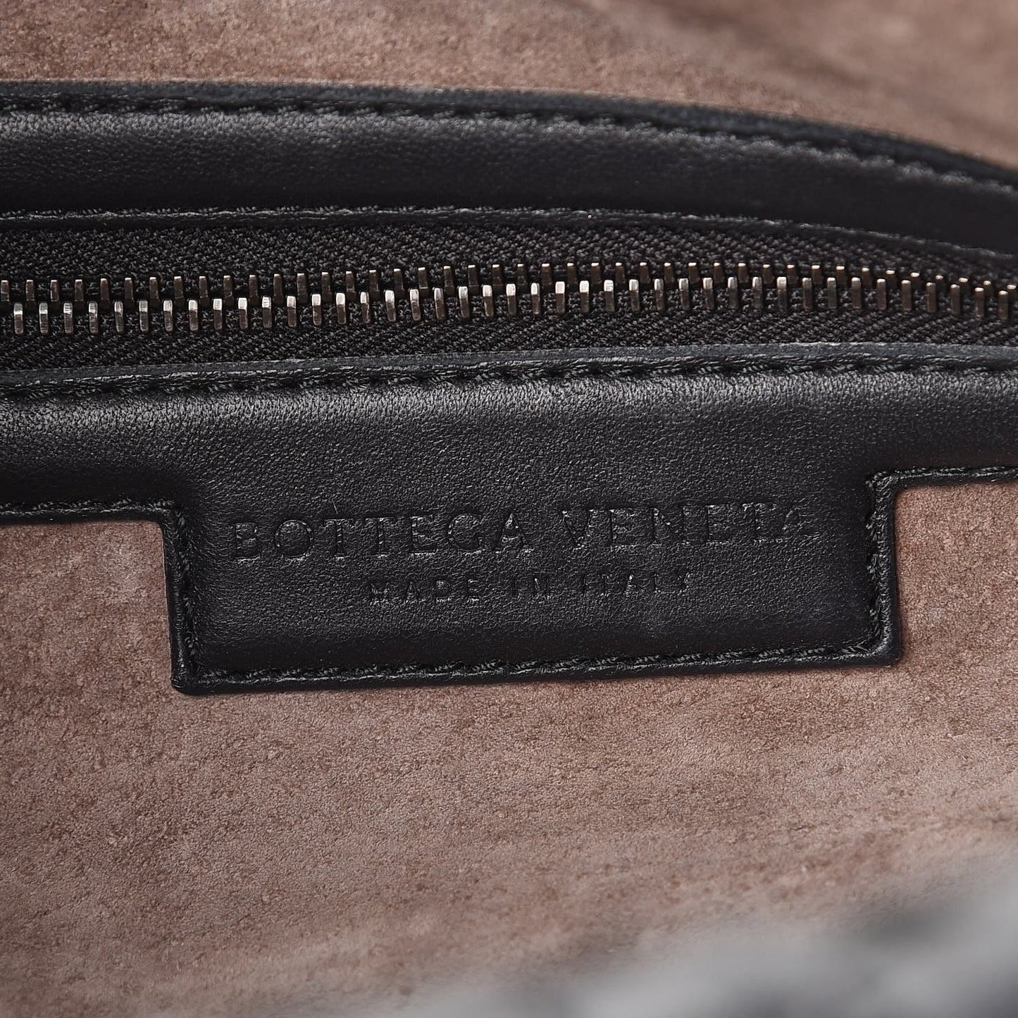 Nappa Intrecciato Montaigne Rings Satchel Nero Black