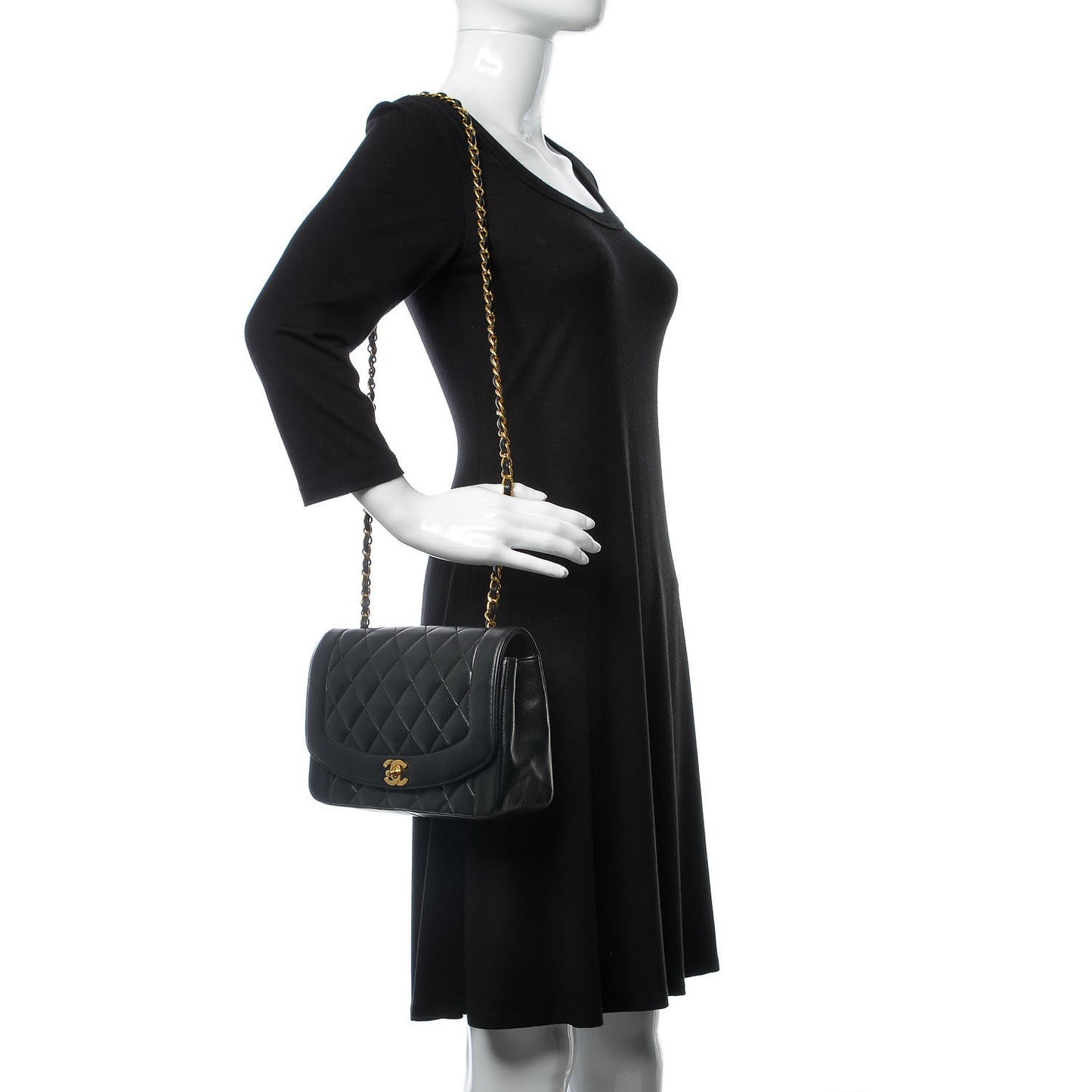 Lambskin Quilted Medium Single Flap Black