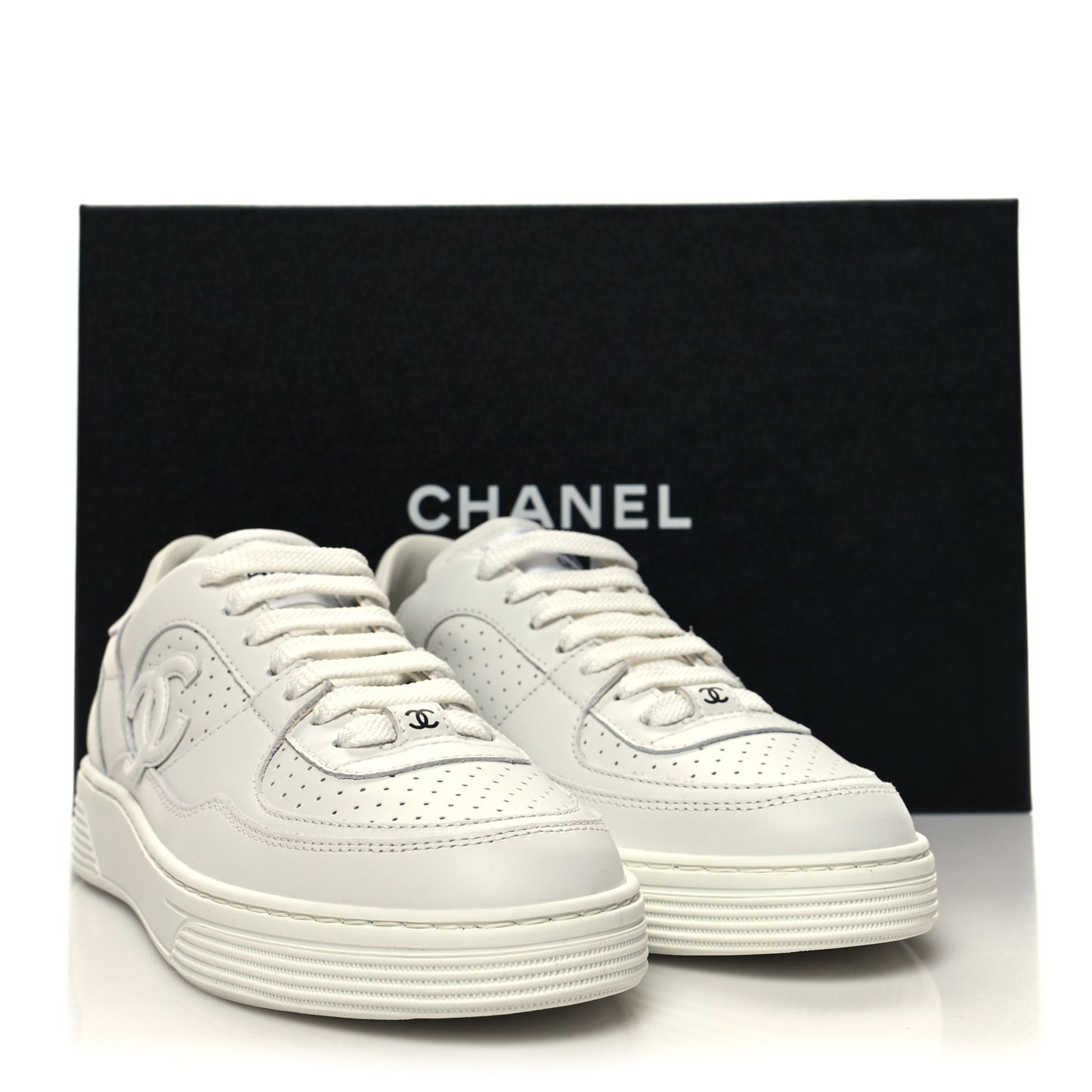 Calfskin CC Womens Sneakers 36 White