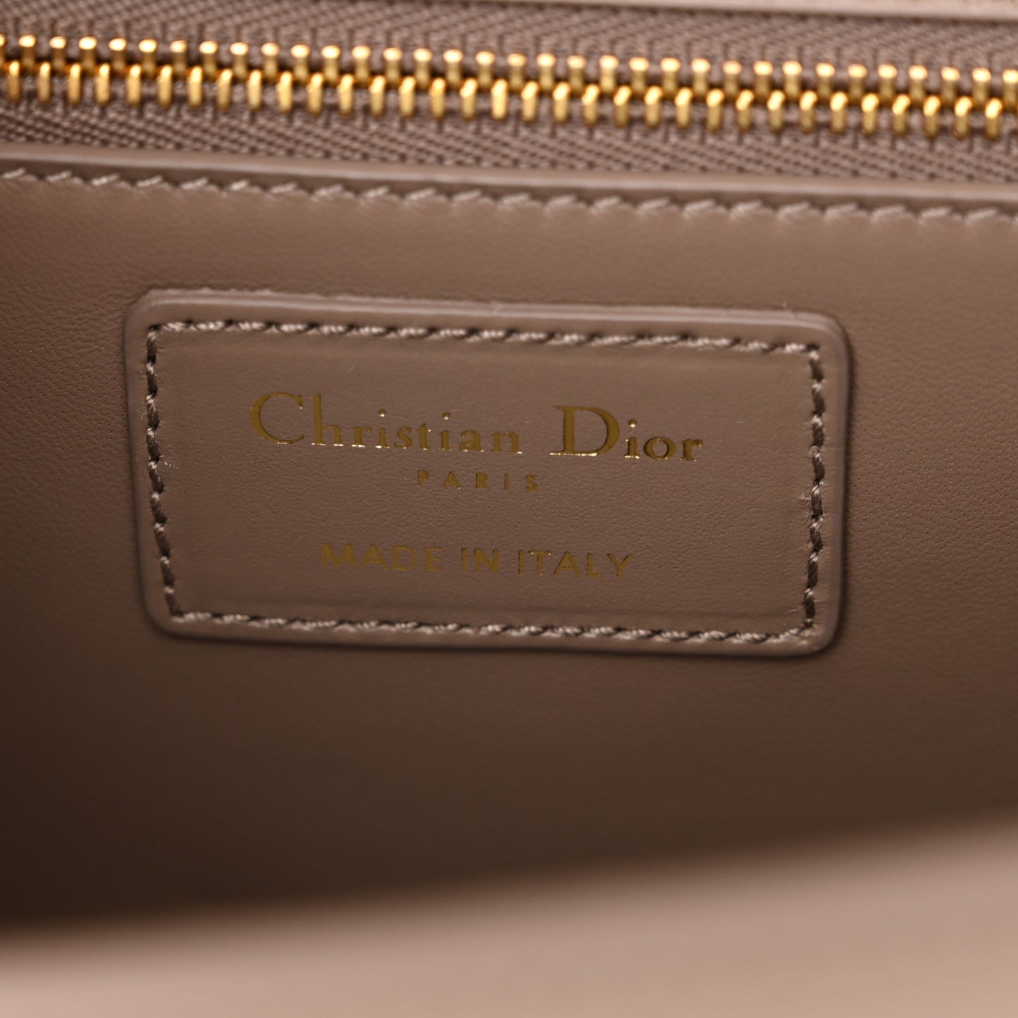 Box Calfskin 30 Montaigne Flap Bag Raw Beige