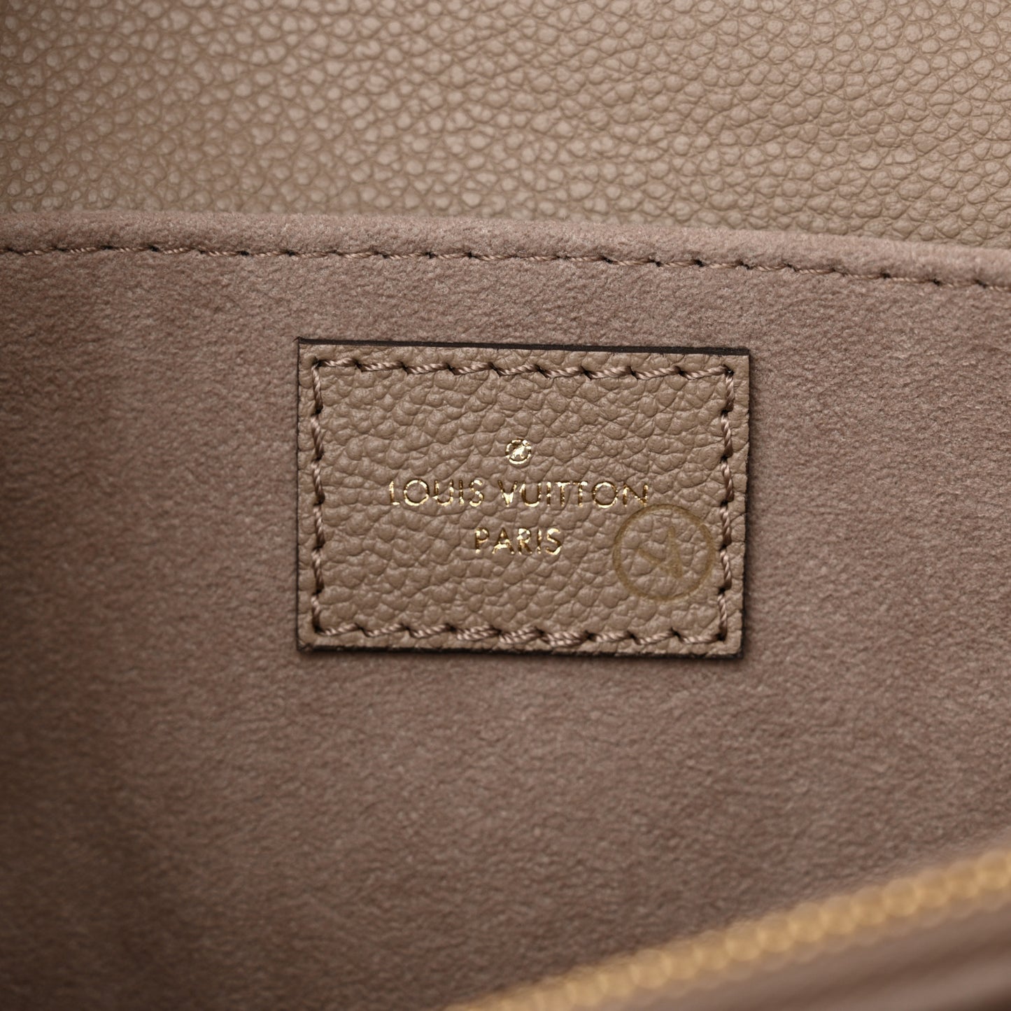 Empreinte Monogram Giant Pochette Metis East West Tourterelle Creme