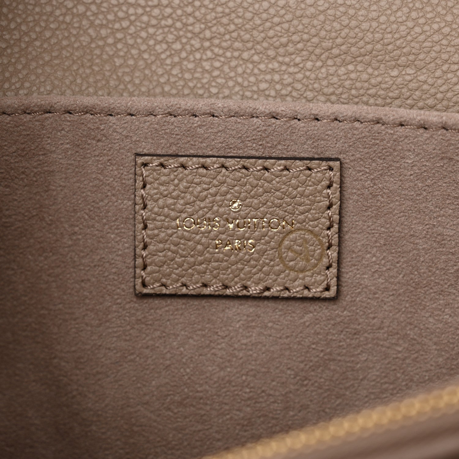 Louis Vuitton Empreinte Monogram Giant Pochette Metis East West Tourterelle Creme 6 of 10