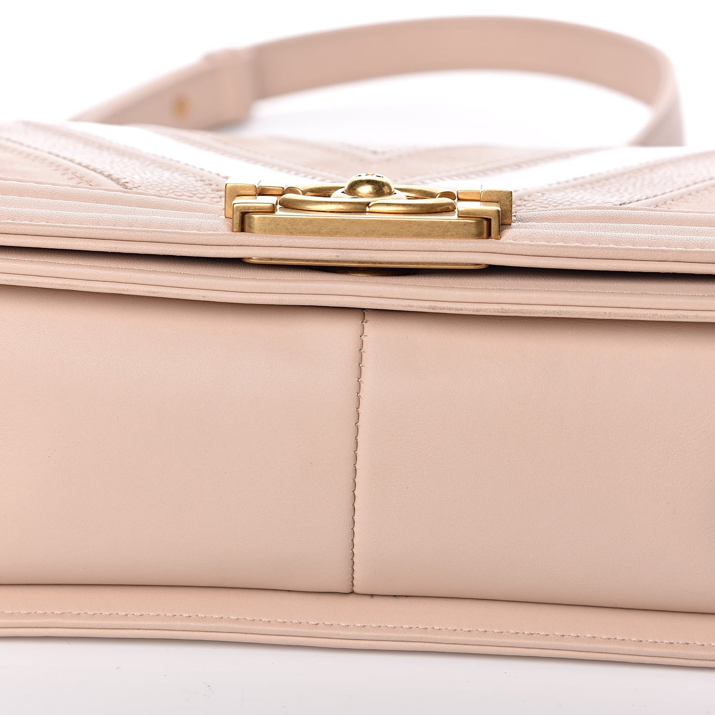 Caviar Calfskin Chevron Medium Boy Flap Light Pink