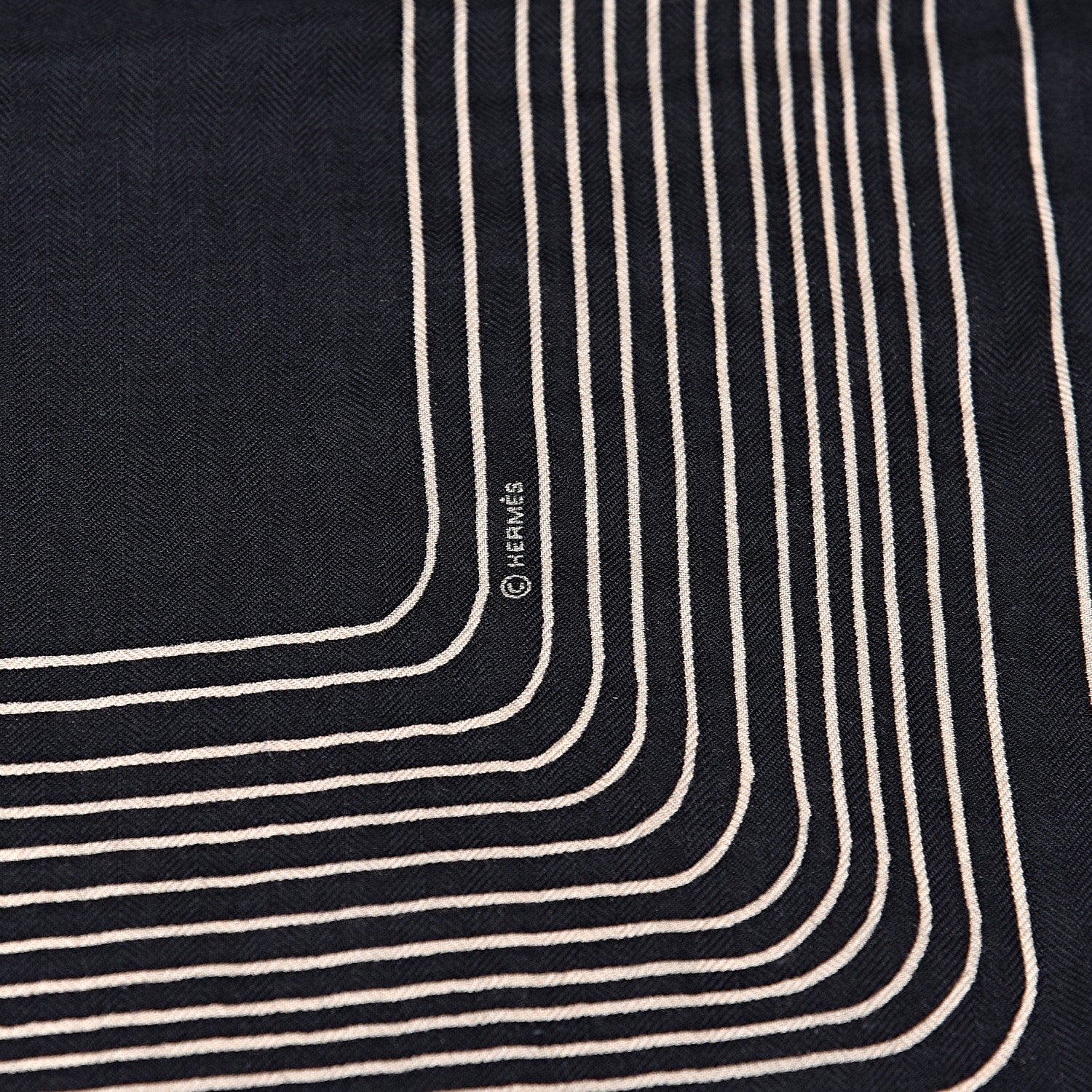 Hermes Cashmere Silk Pegase Paysage Shawl 140 Beige Black 4 of 5