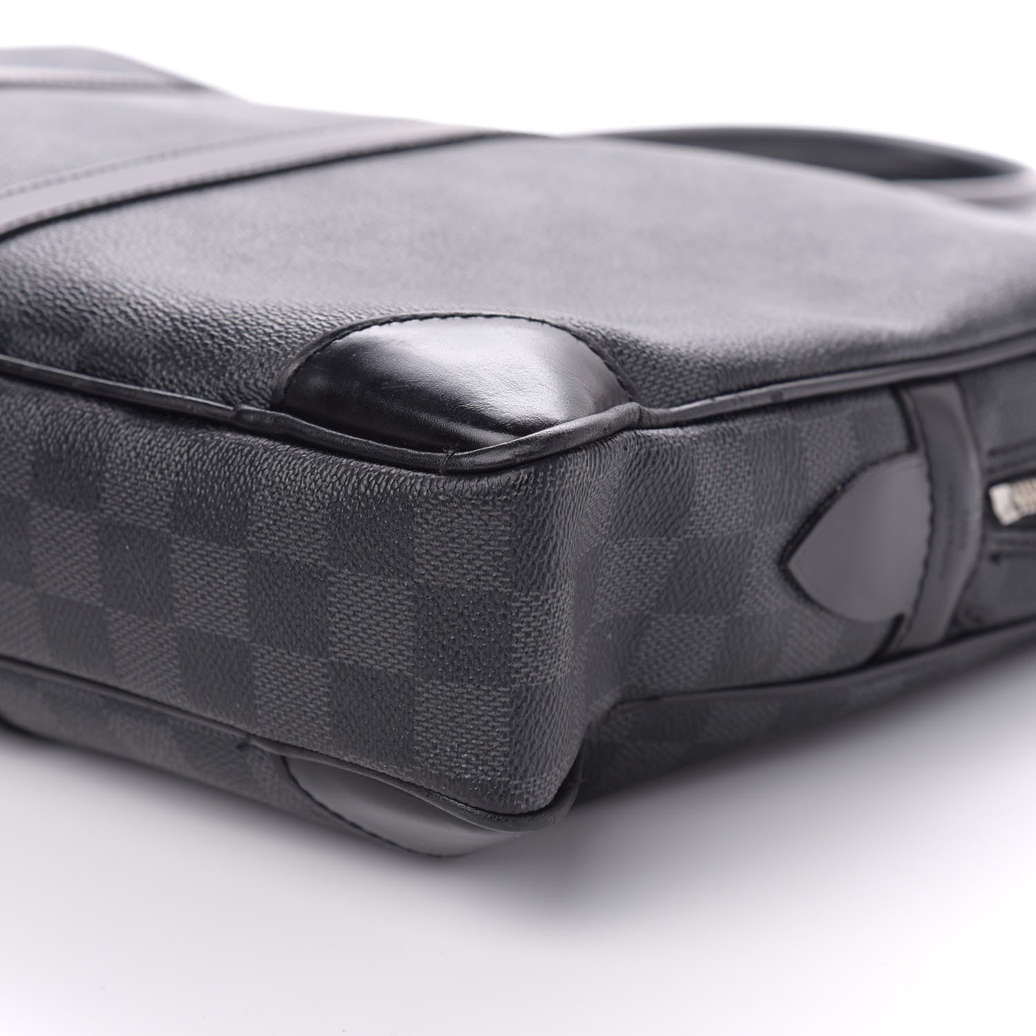 Louis Vuitton Damier Graphite Porte-Documents Voyage 9 of 10