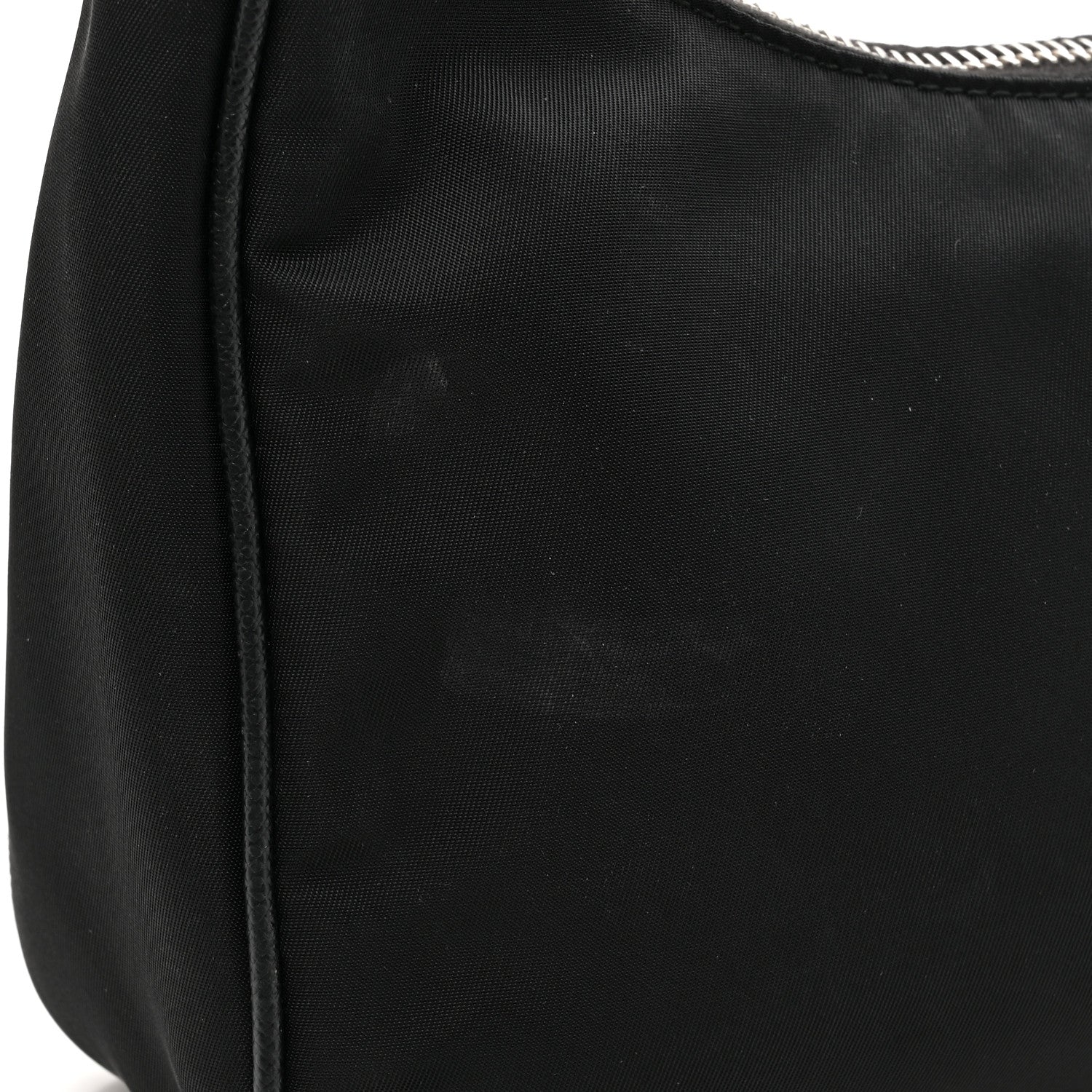 Prada Nylon Re-Edition 2005 Shoulder Bag Black 14 of 18