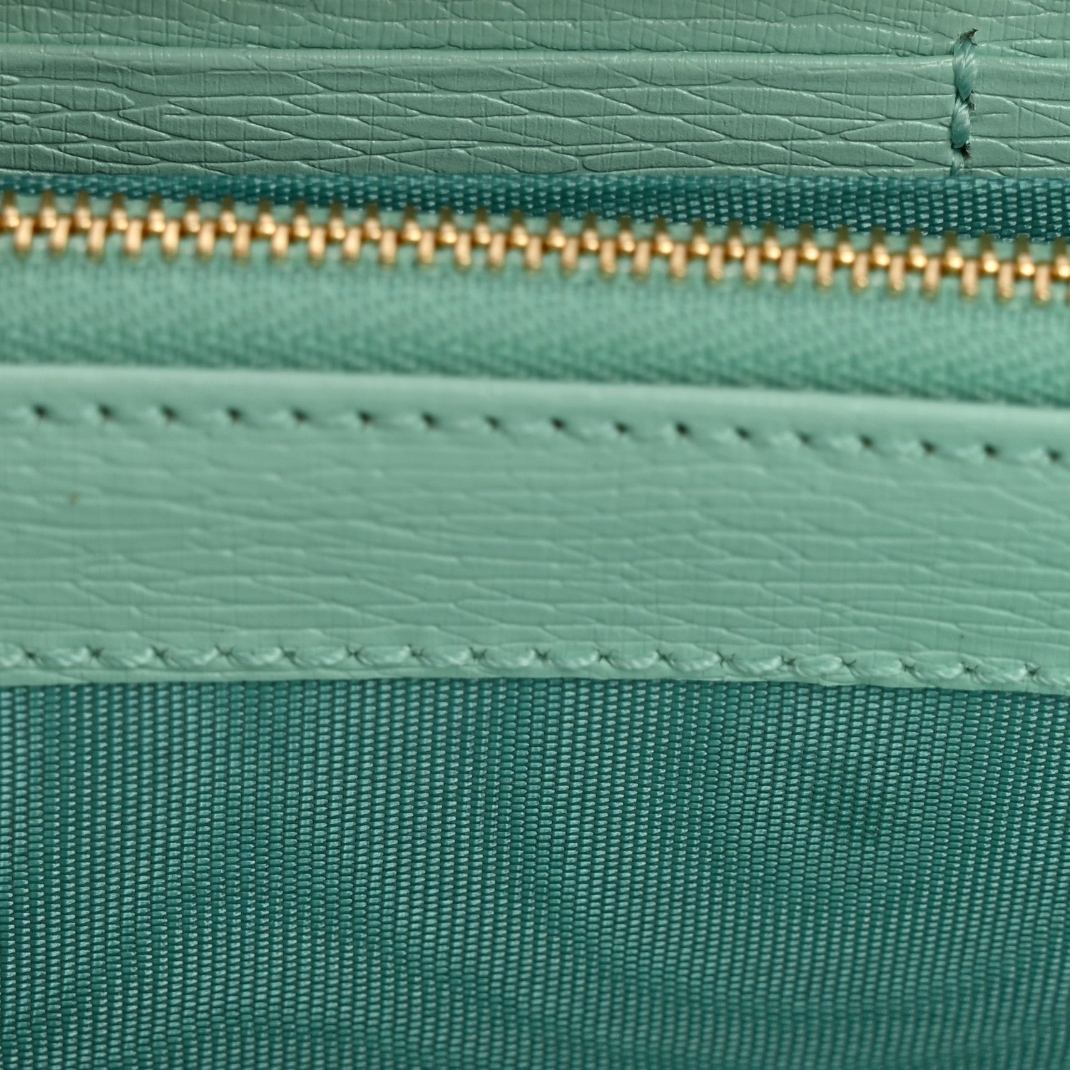 Gucci X PIKARAR Textured Dollar Calfskin Animal Print Zip Around Wallet Green 8 of 10