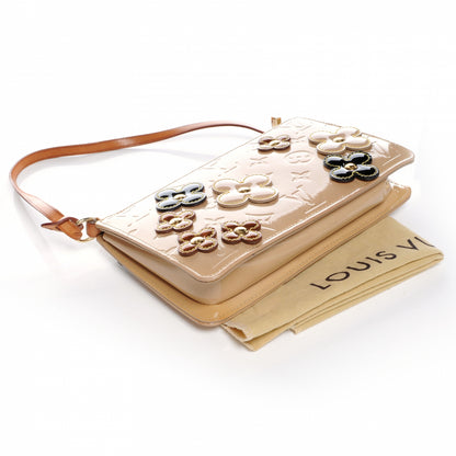 Louis Vuitton Vernis Lexington Fleurs Pochette Beige 4 of 7